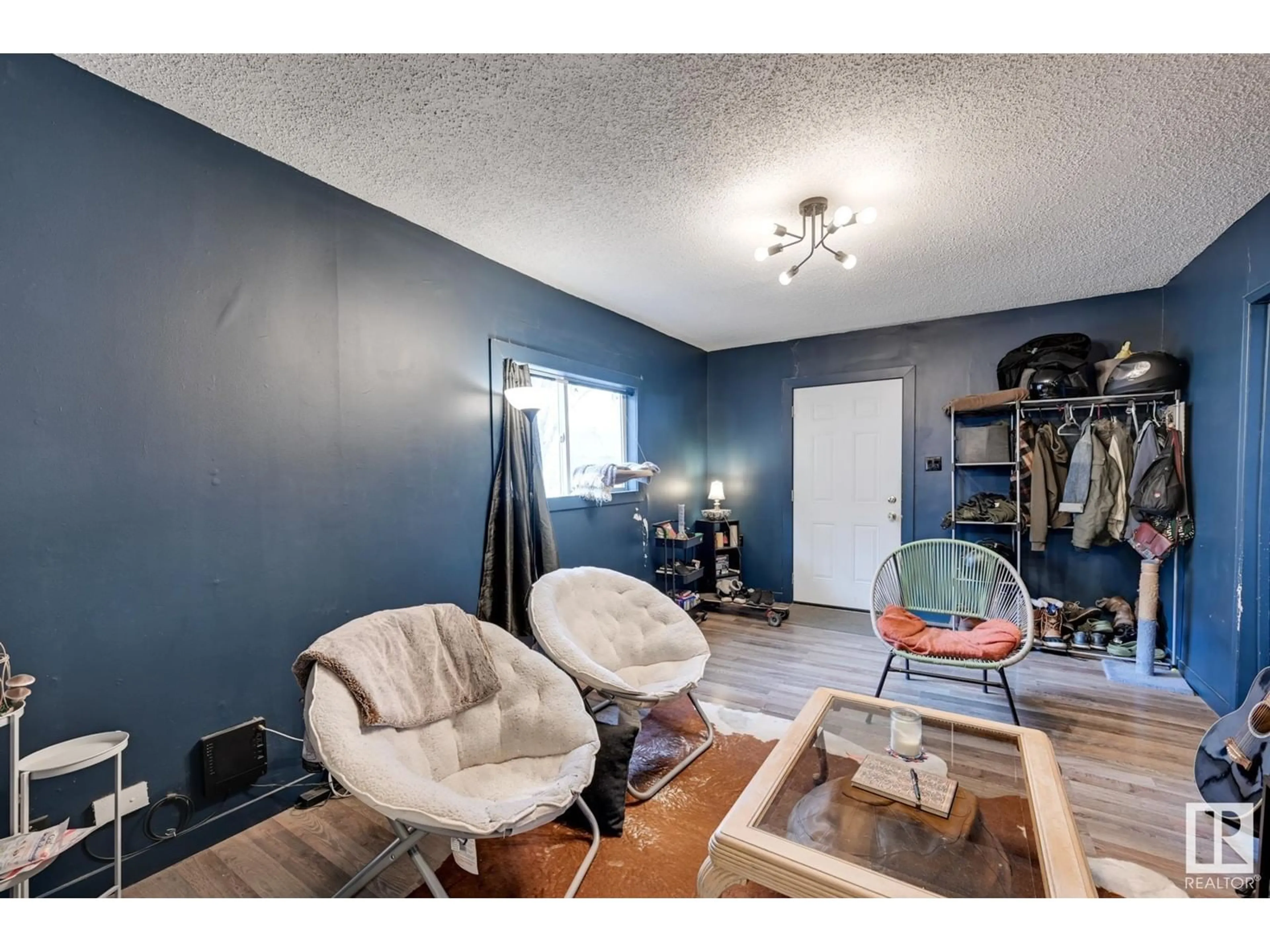 Living room, wood floors for 11911 77 ST NW, Edmonton Alberta T5B2G5