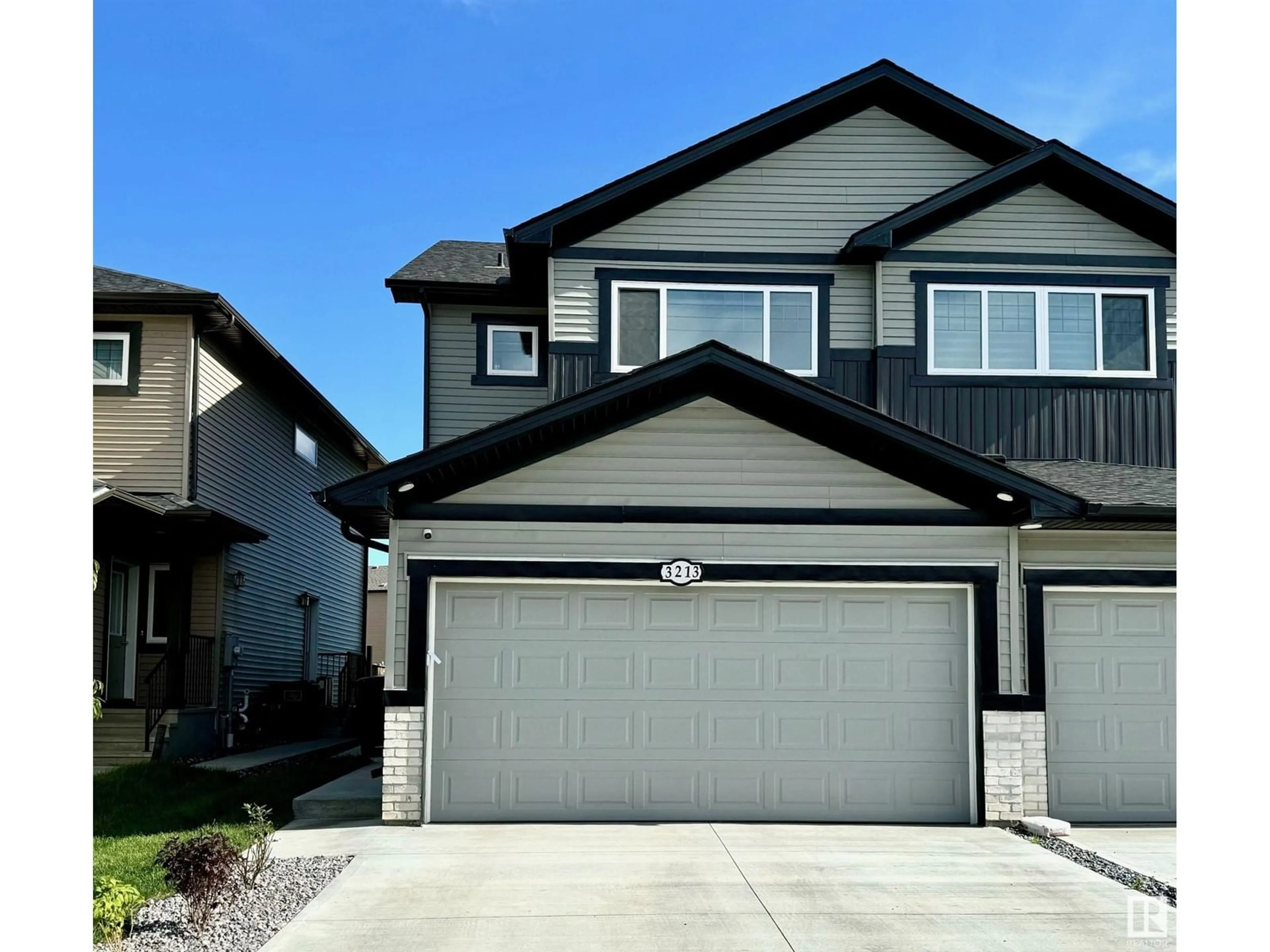 A pic from exterior of the house or condo, the street view for 3213 4 ST NW, Edmonton Alberta T6T2S9