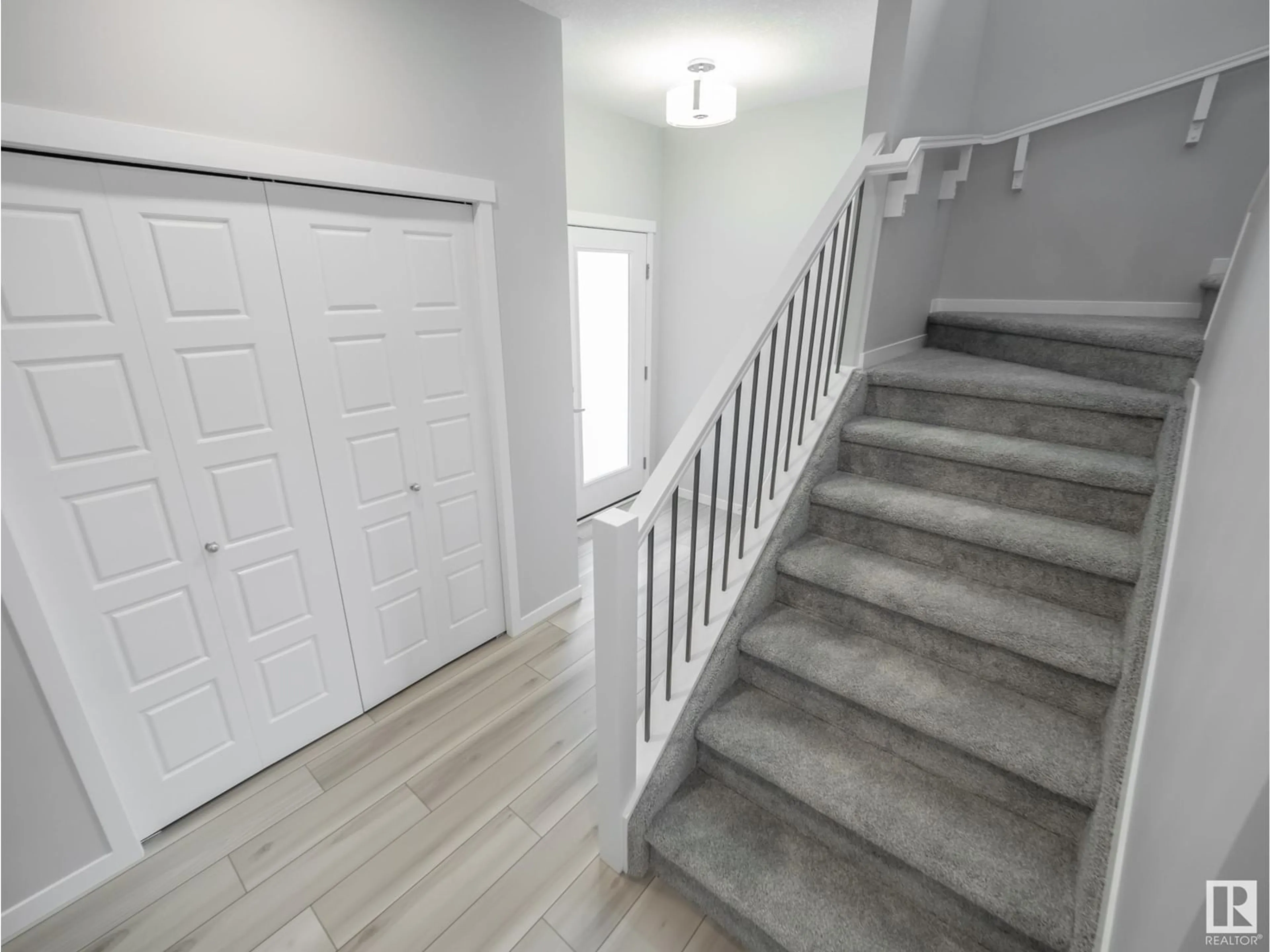 Indoor entryway, wood floors for 2024 13 AV NW, Edmonton Alberta T6T2R8