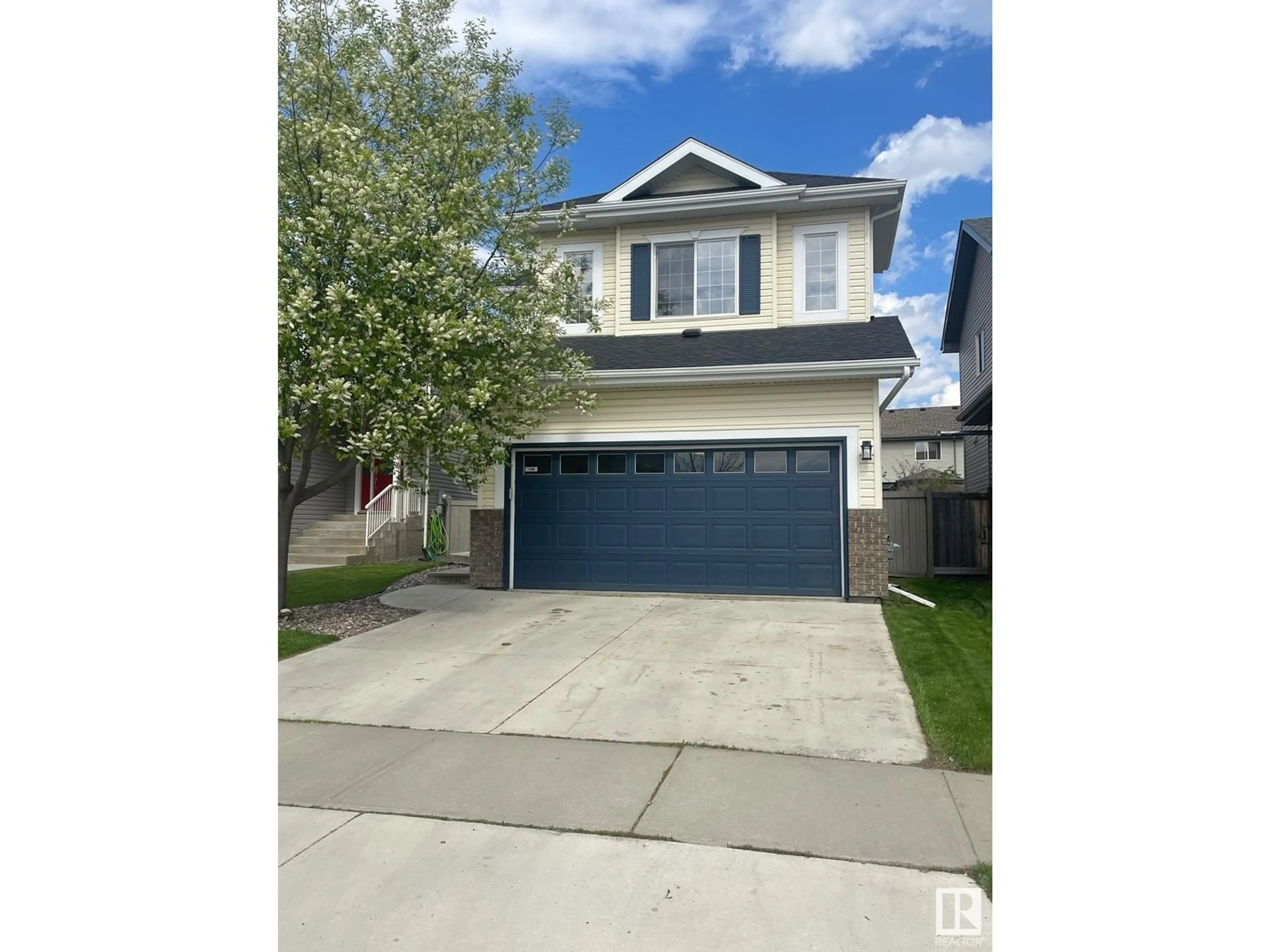 Frontside or backside of a home, the street view for 11 SNOWBIRD CRESCENT, Leduc Alberta T9E0H5