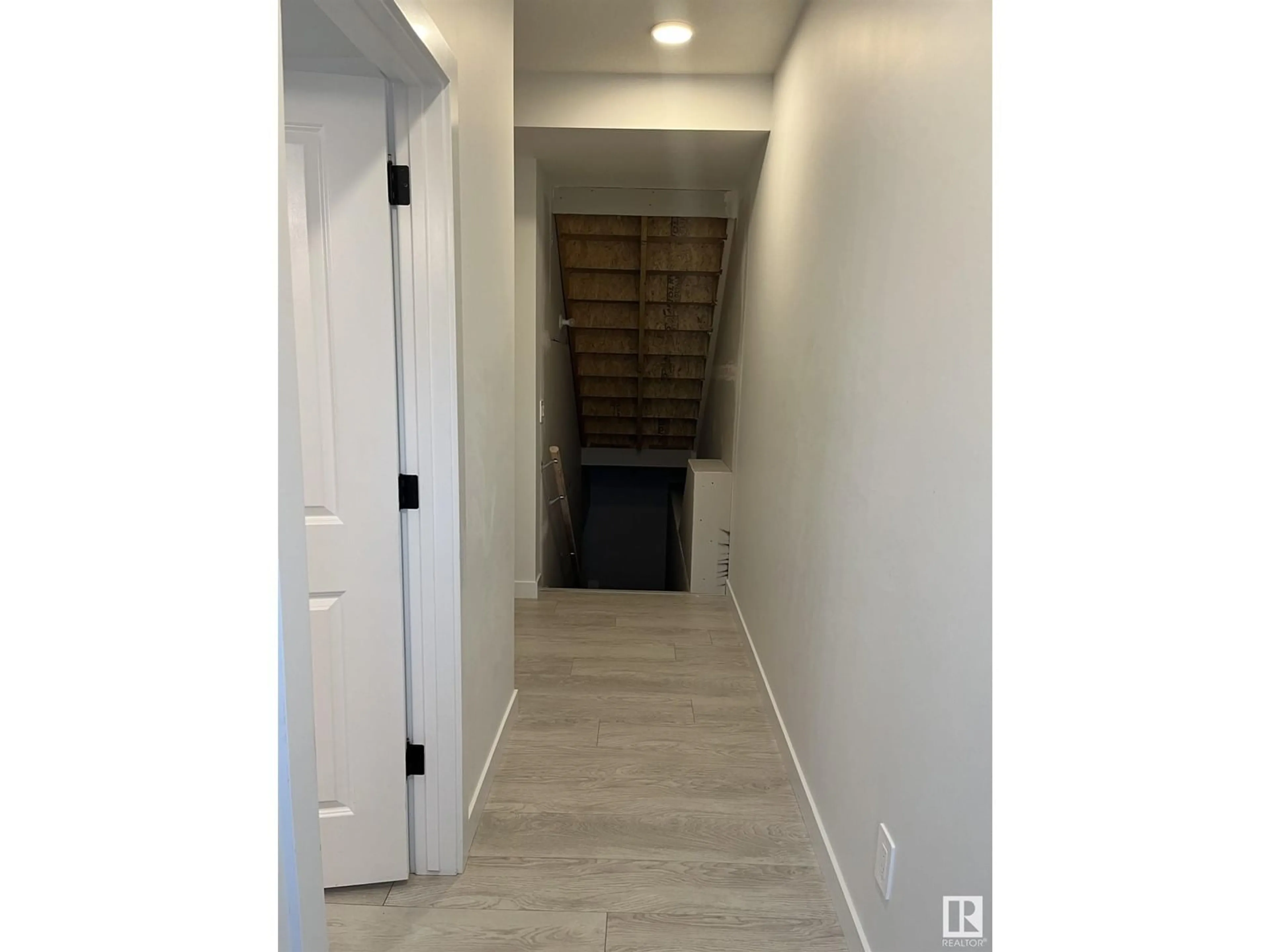 Indoor entryway, not visible floor for 16807 30 AV SW, Edmonton Alberta T6W5A3