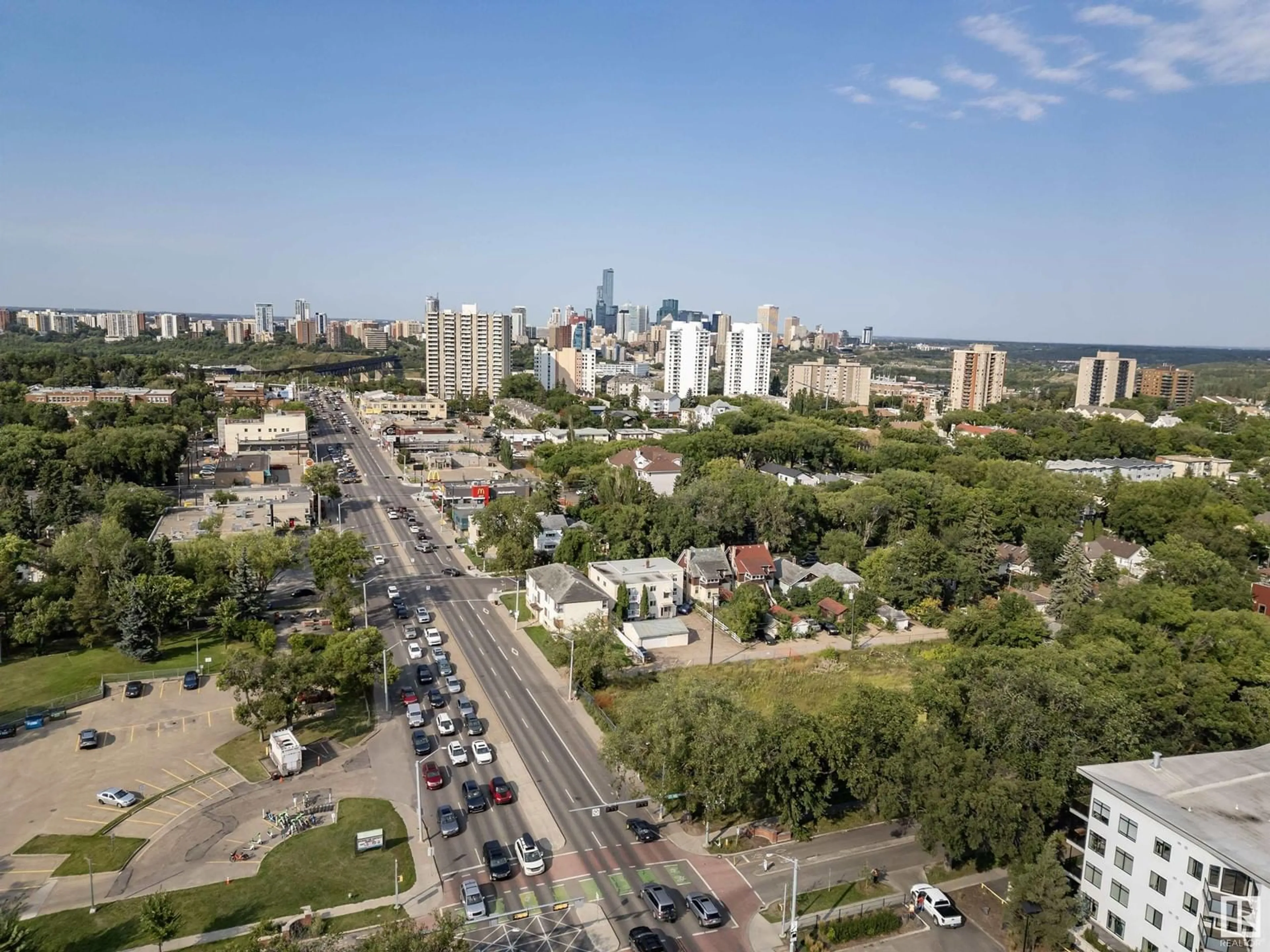 A pic from exterior of the house or condo, the view of city buildings for #302 10837 83 AV NW, Edmonton Alberta T6E2E6