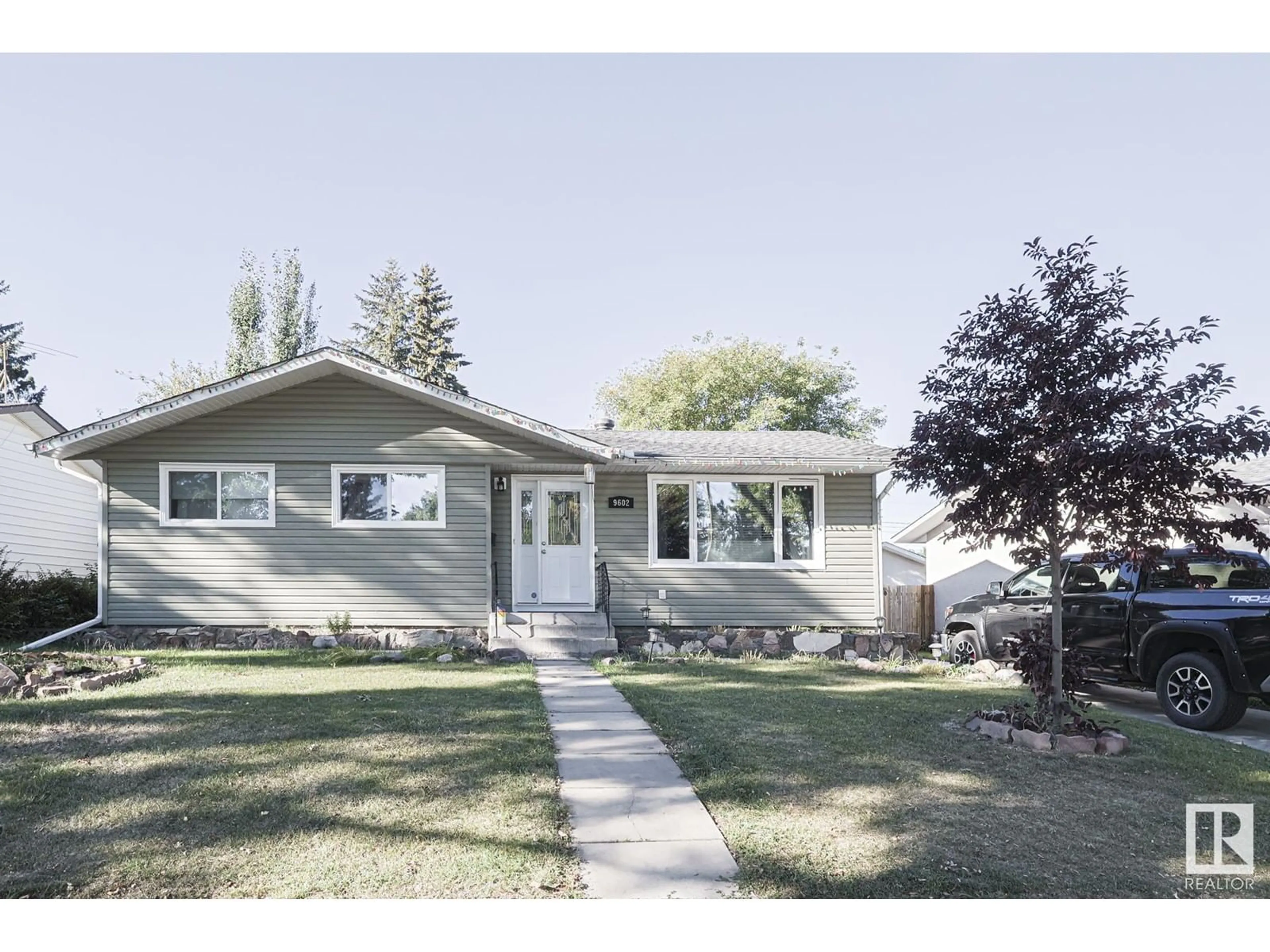 Frontside or backside of a home, cottage for 9602 SHERRIDON DR, Fort Saskatchewan Alberta T8L1W6