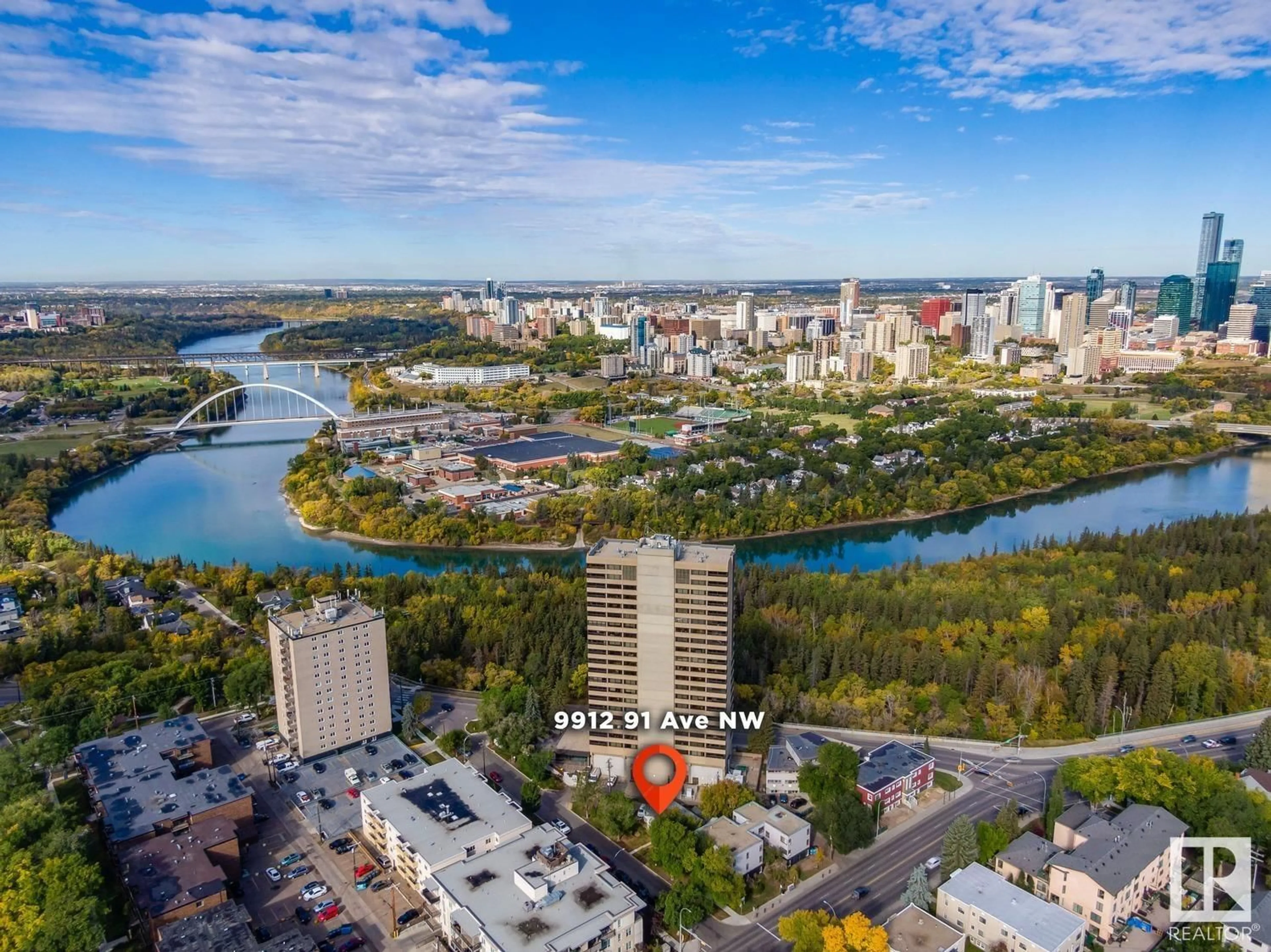 A pic from exterior of the house or condo, the view of city buildings for 9912 91 AV NW, Edmonton Alberta T6E2T8