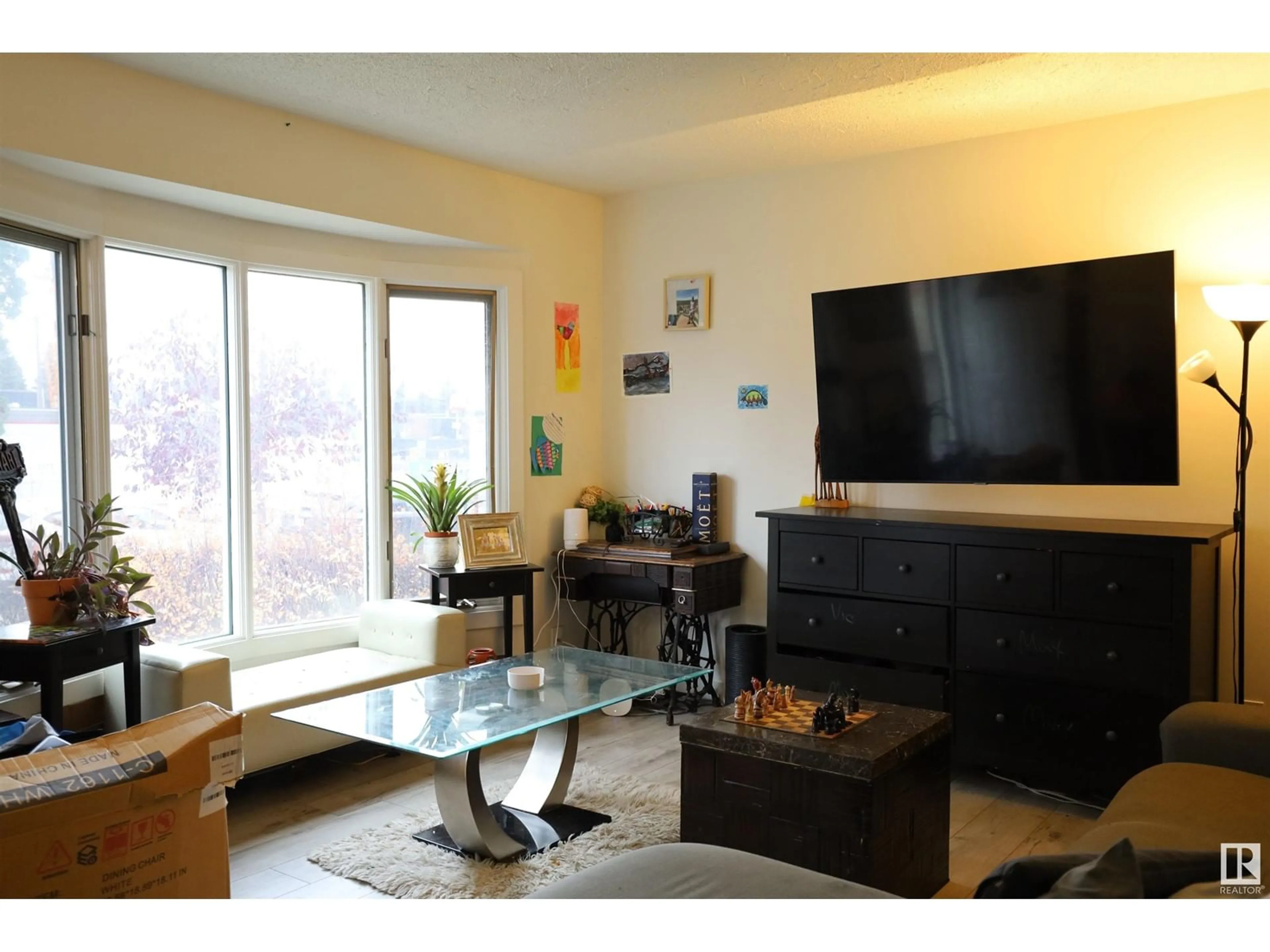 Living room, wood floors for 8736 150 ST NW, Edmonton Alberta T5R1E4