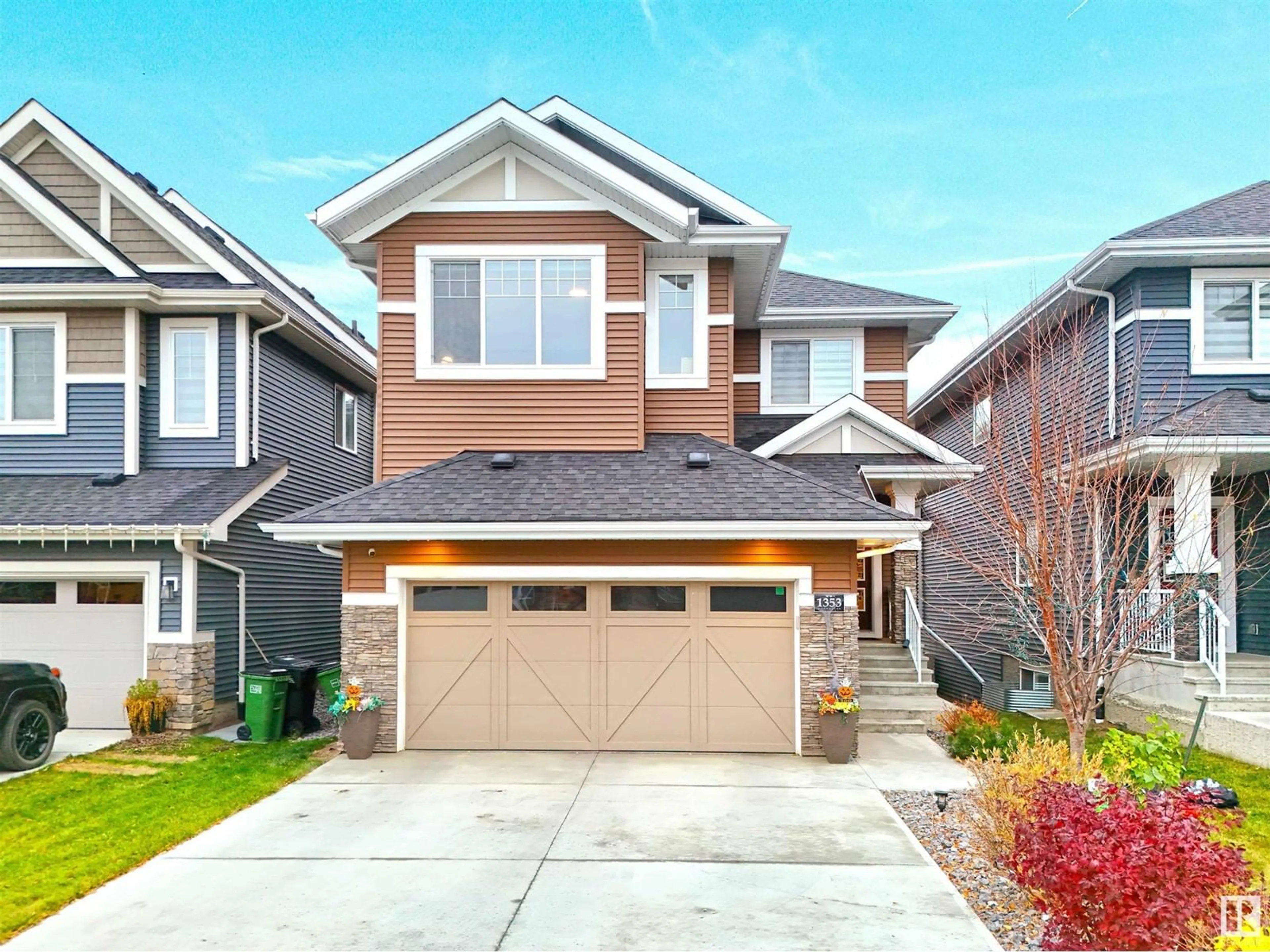 Frontside or backside of a home, the street view for 1353 ENRIGHT LANDING LD NW, Edmonton Alberta T6M0Y9