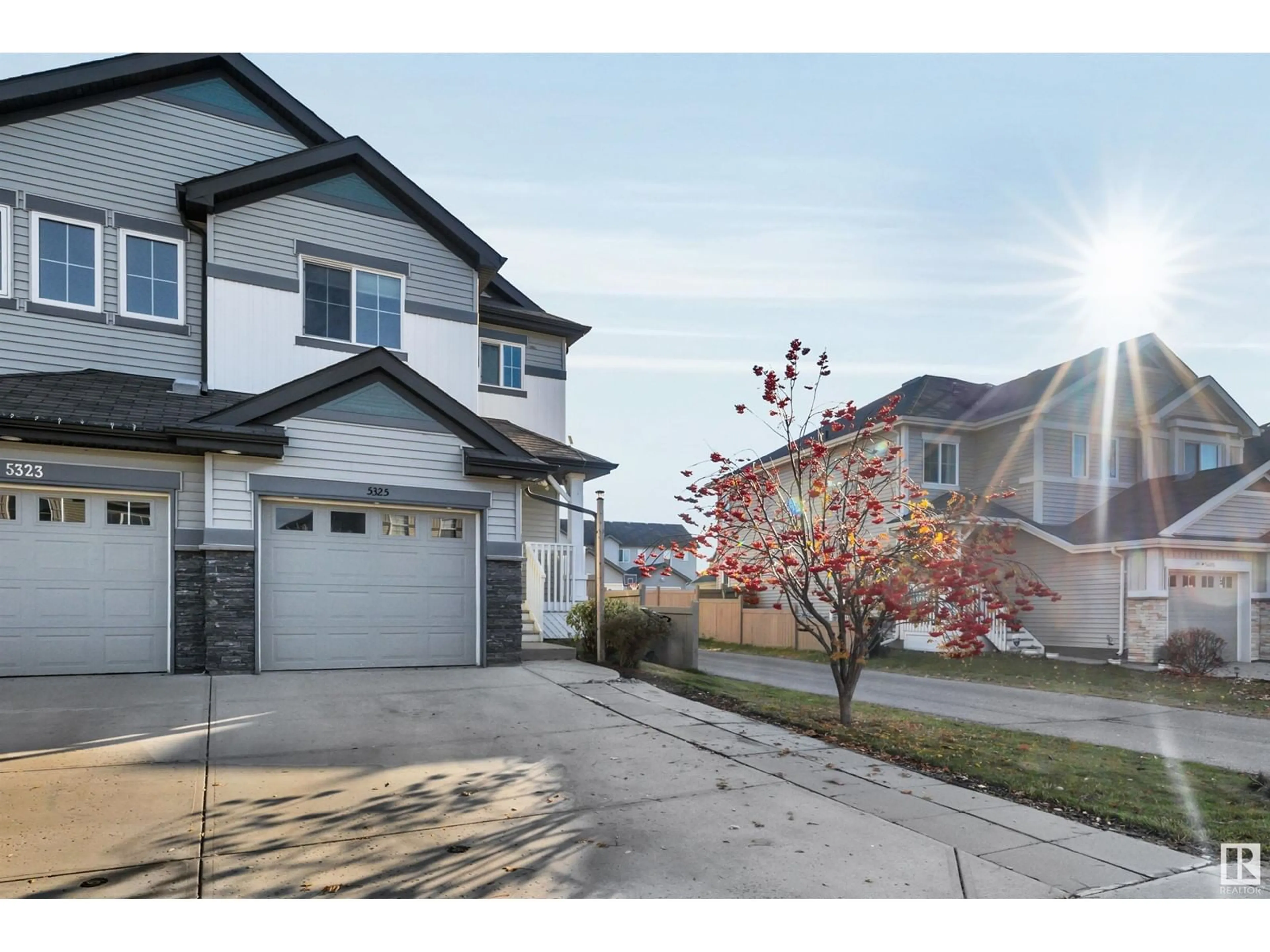 Frontside or backside of a home, the street view for 5325 15 AV SW, Edmonton Alberta T6X1S2