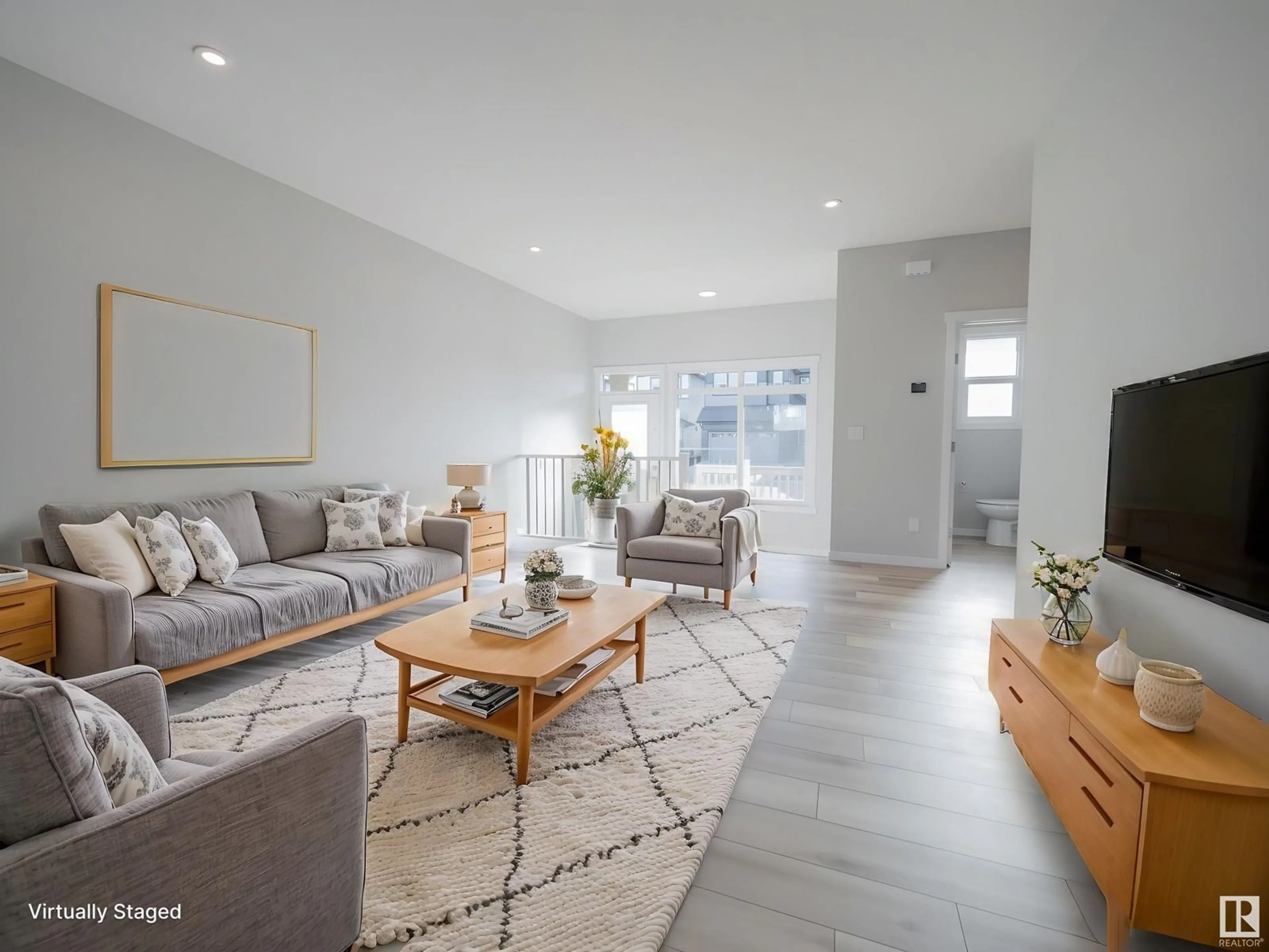 Living room, wood floors for 7178 177A AV NW, Edmonton Alberta T5Z0T8