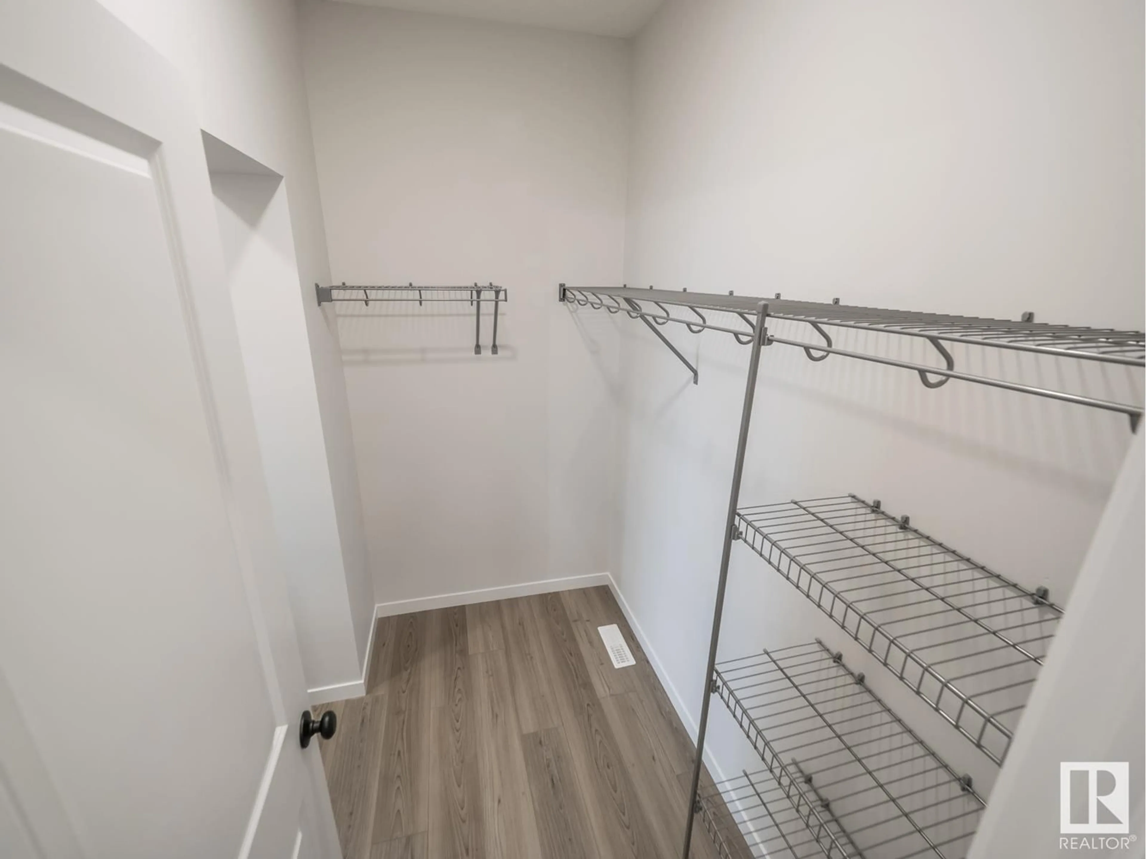 Storage room or clothes room or walk-in closet for 5121 KINNEY WY SW, Edmonton Alberta T6W1A8