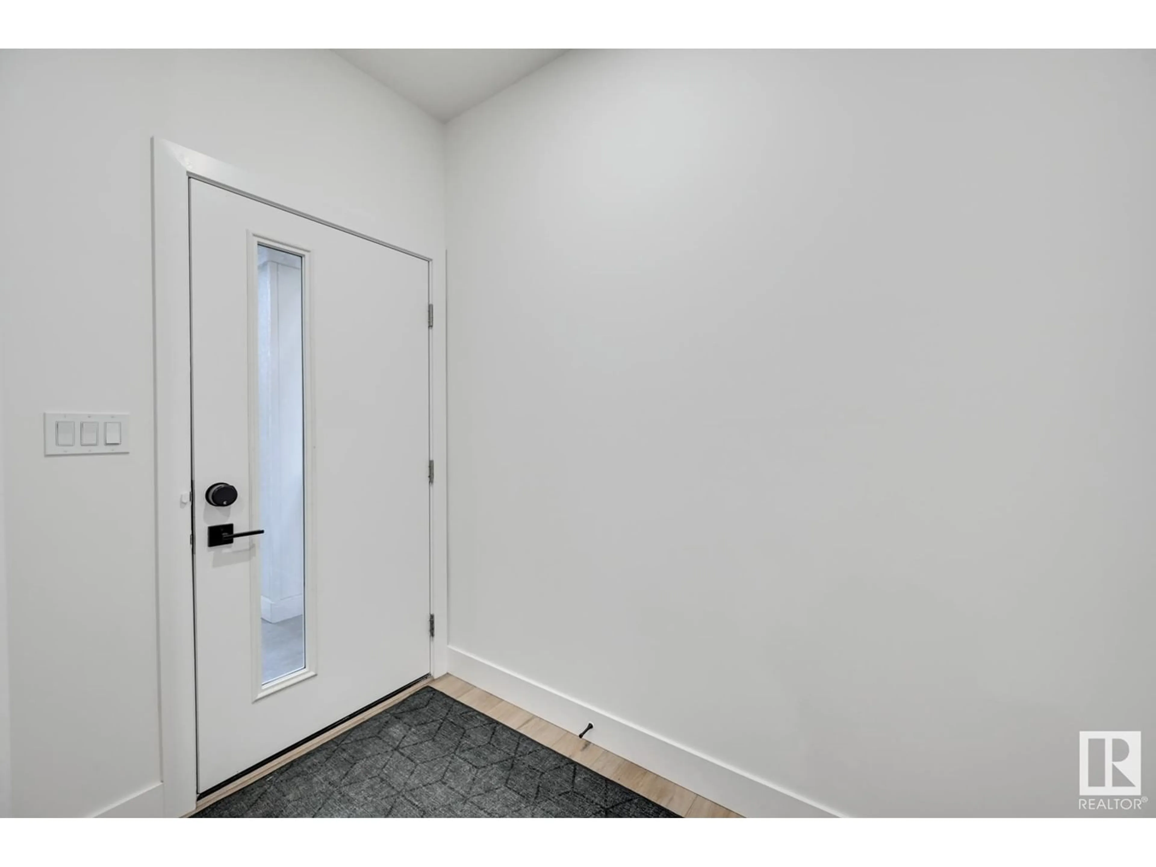 Indoor entryway, unknown floor for 35 PENN PL, Spruce Grove Alberta T7X2W6