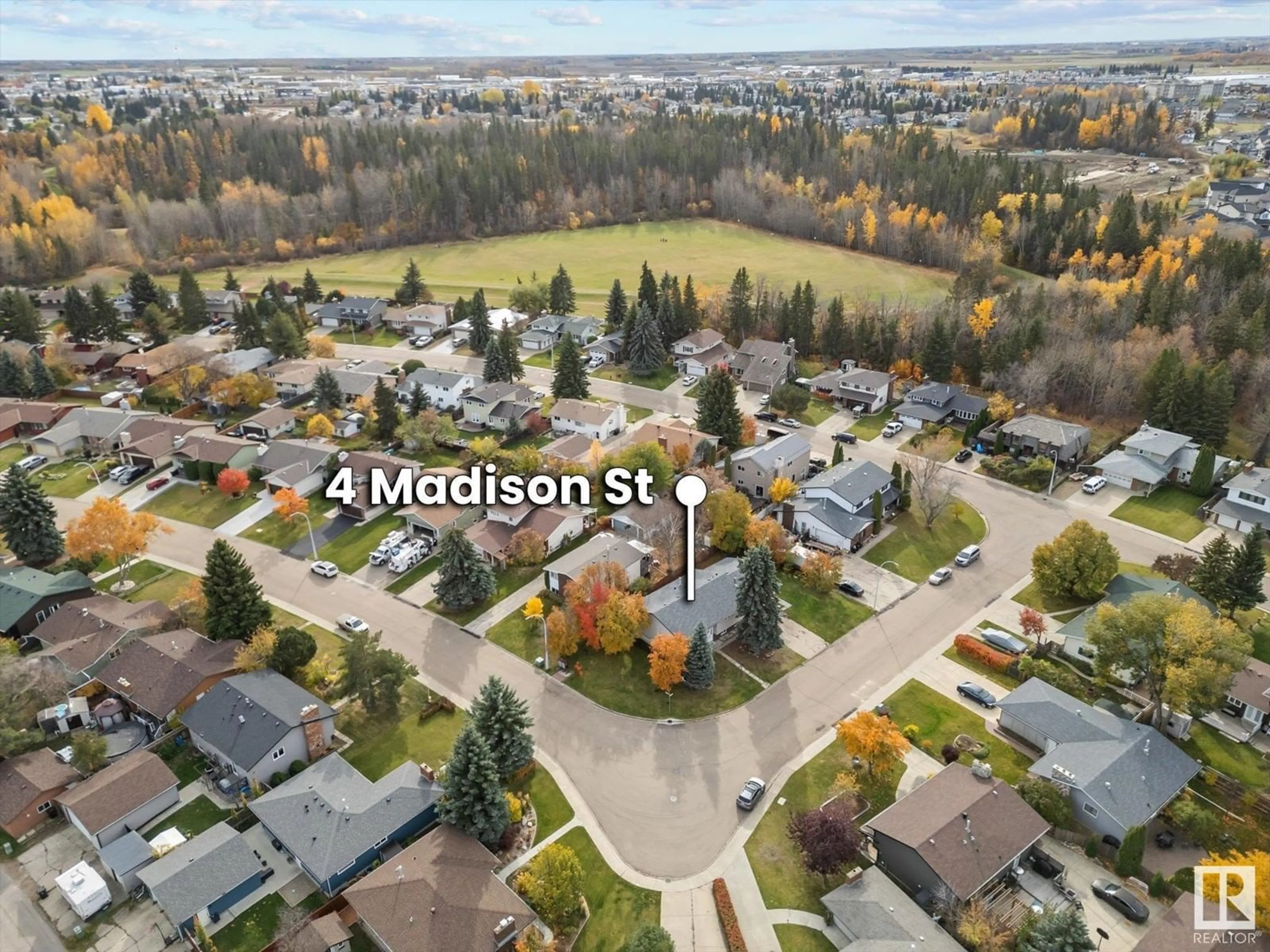 A pic from exterior of the house or condo, the street view for 4 MADISON ST, Spruce Grove Alberta T7X2N6