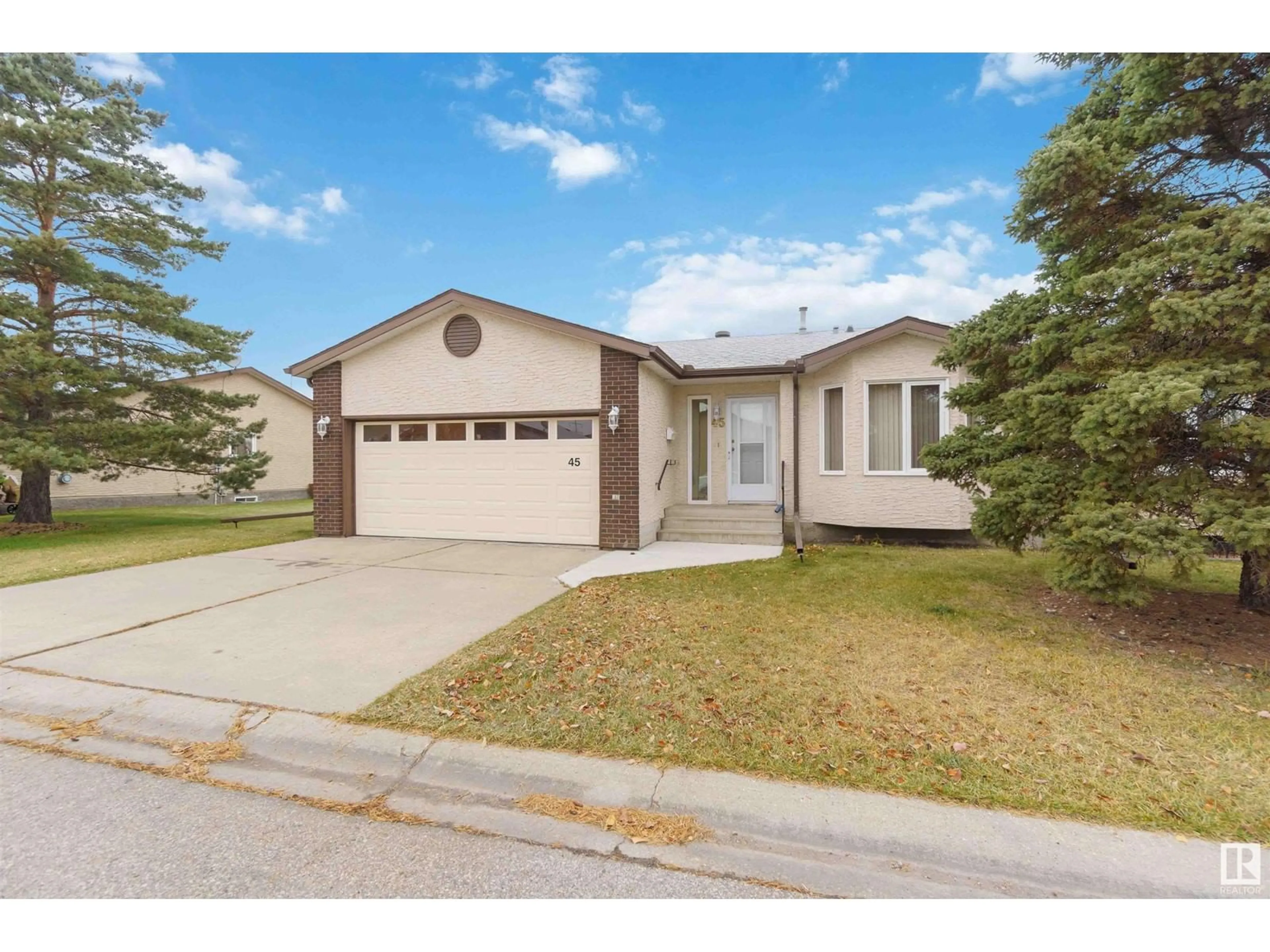 Frontside or backside of a home, the street view for 45 SUNRISE VG, Stony Plain Alberta T7Z1L2