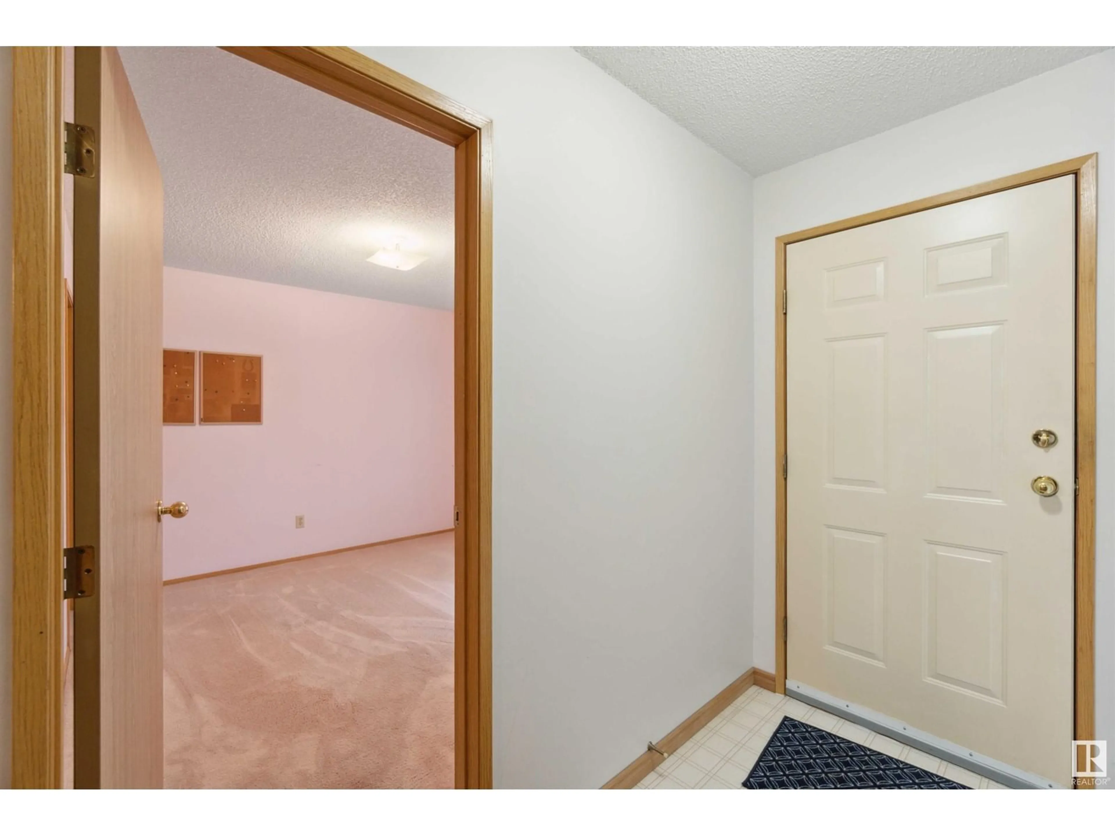 Indoor entryway, not visible floor for 45 SUNRISE VG, Stony Plain Alberta T7Z1L2