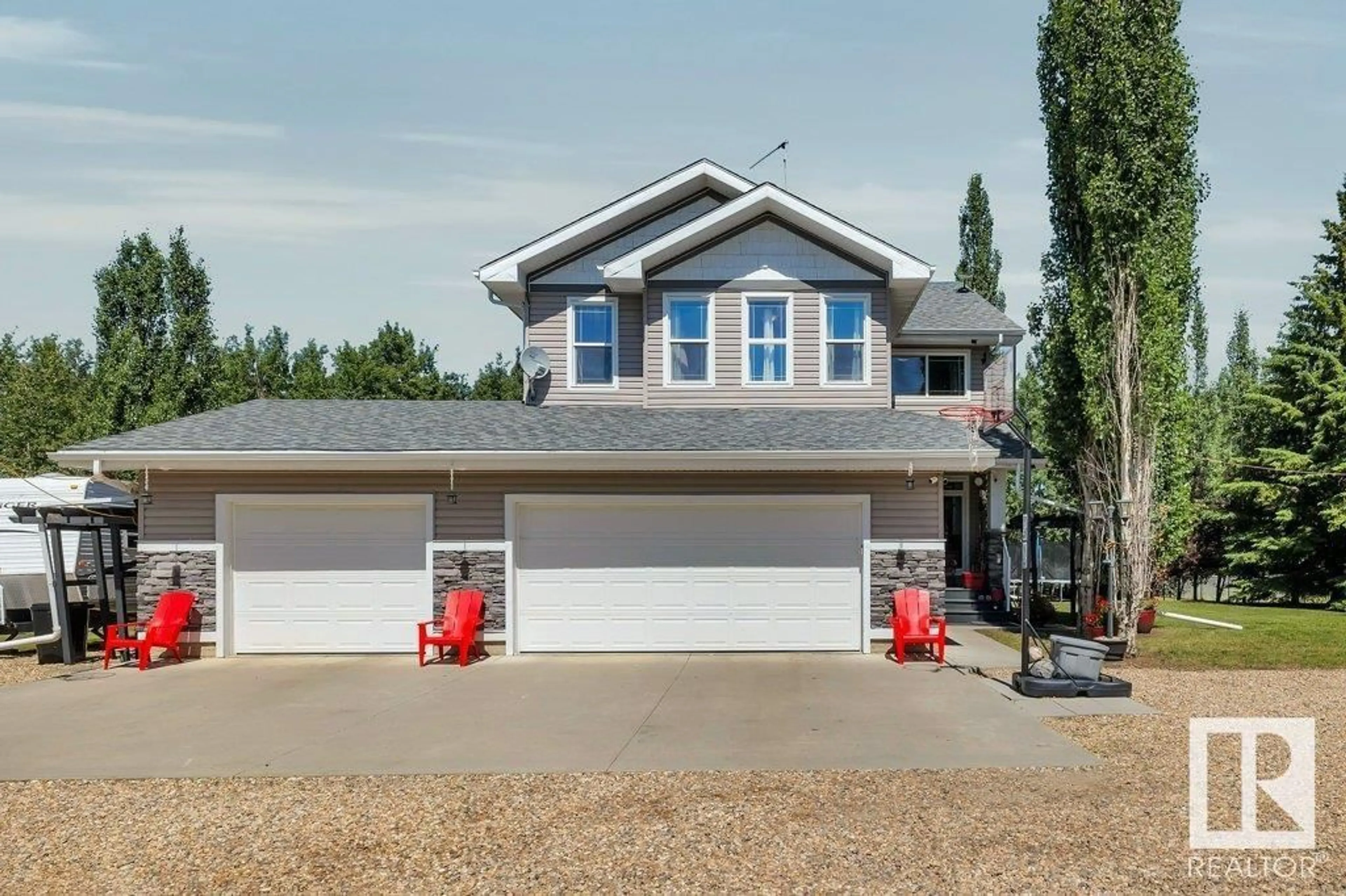 Frontside or backside of a home, the street view for 50322 RGE RD 10, Rural Parkland County Alberta T7Y2A1