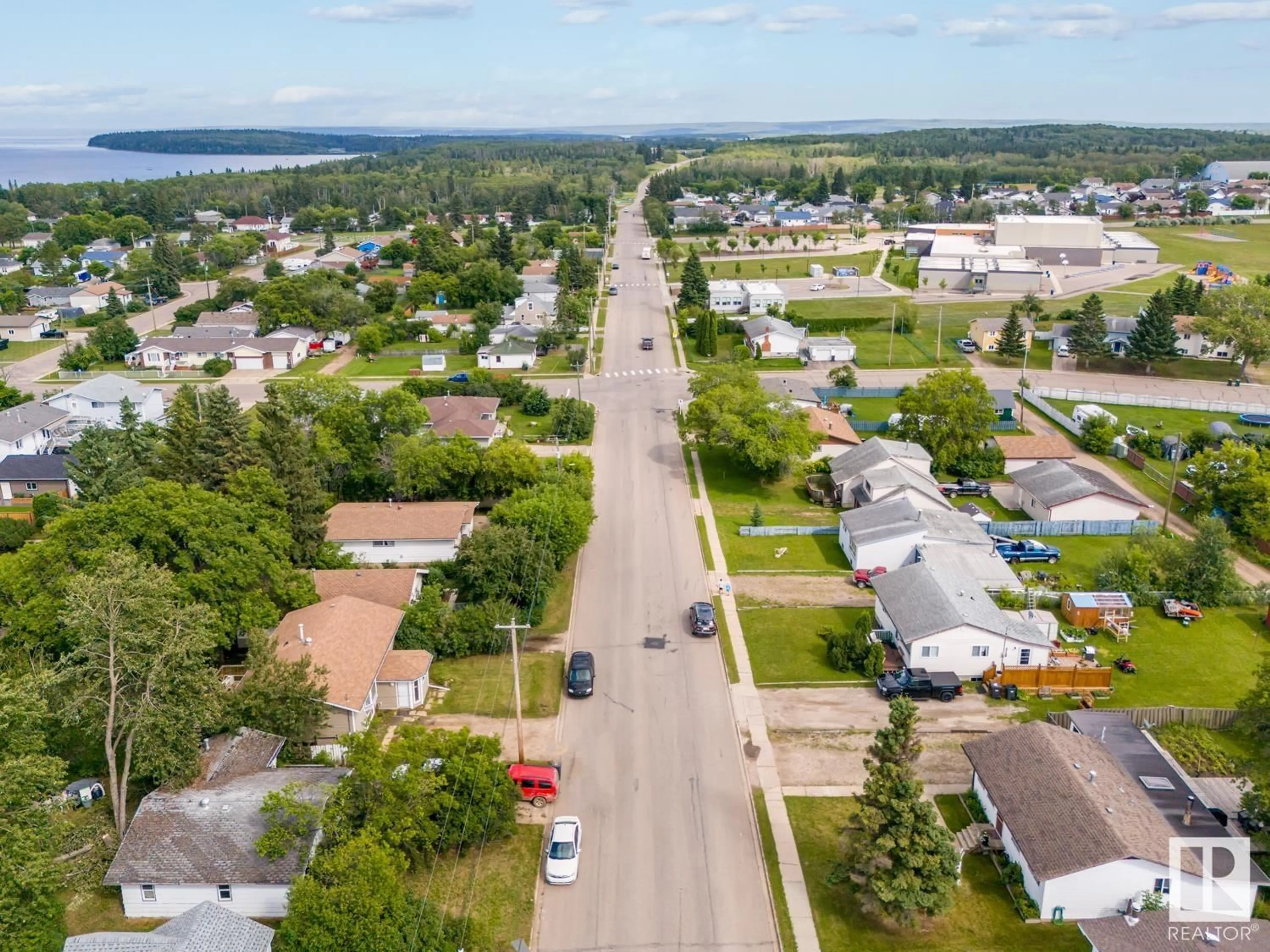 Frontside or backside of a home, the street view for 1010 16 AV, Cold Lake Alberta T9M1L6