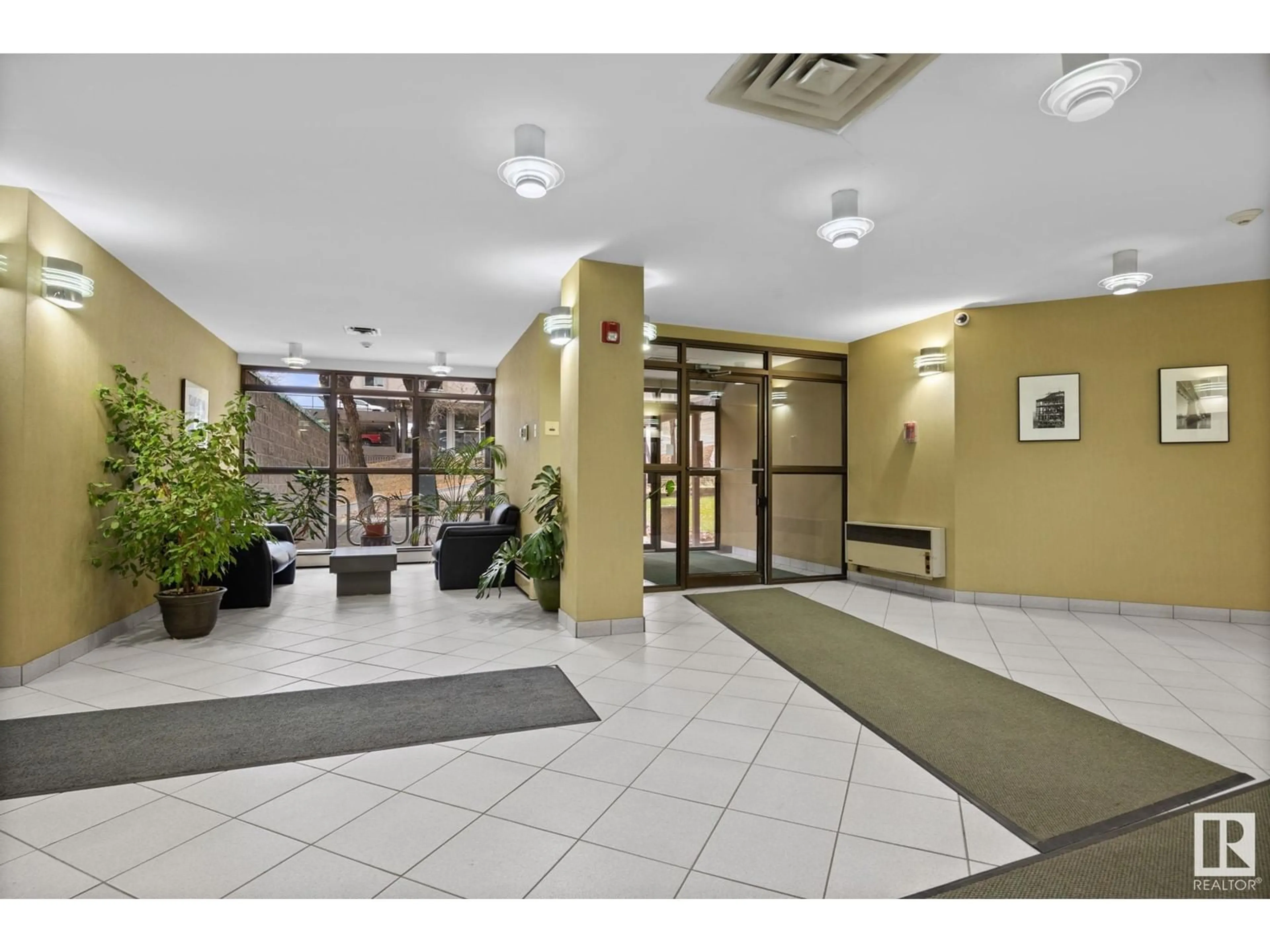 Indoor lobby, unknown floor for #1001 9725 106 ST NW, Edmonton Alberta T5K1B5