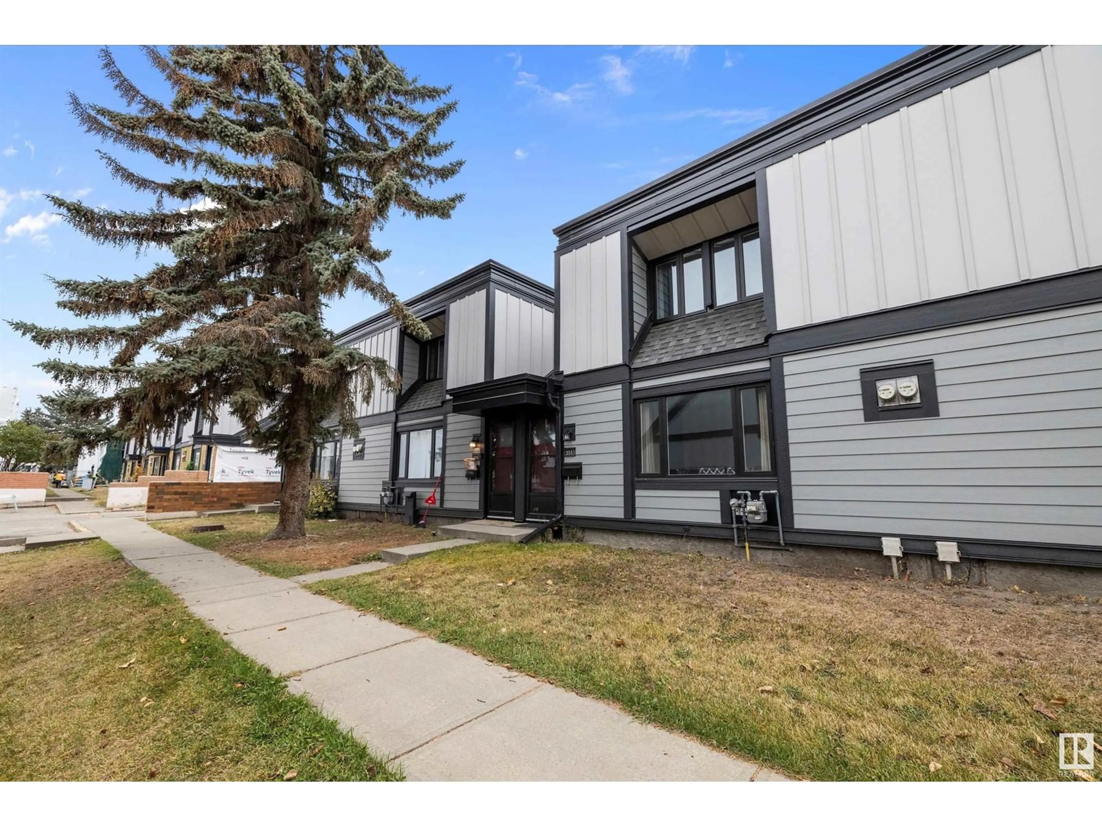 A pic from exterior of the house or condo, the front or back of building for #255 3307 116A AV NW, Edmonton Alberta T5W5J9