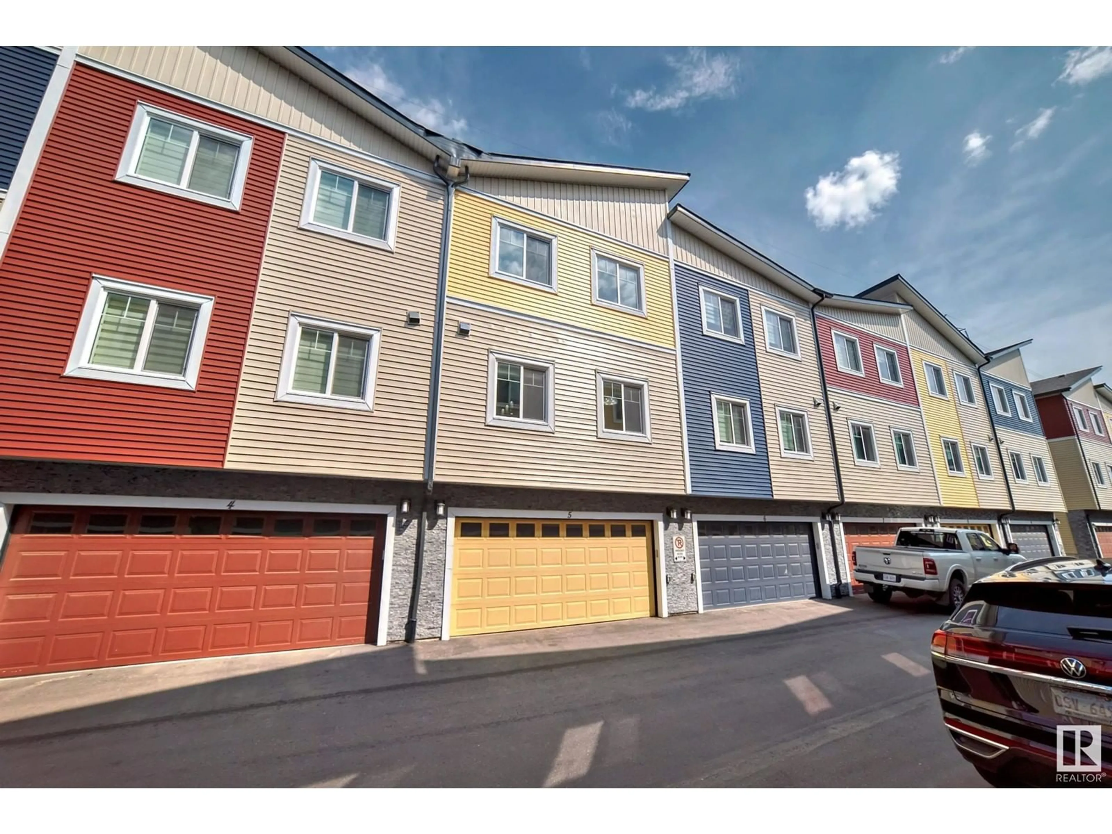 A pic from exterior of the house or condo for #13 2803 14 AV NW, Edmonton Alberta T6T2K4