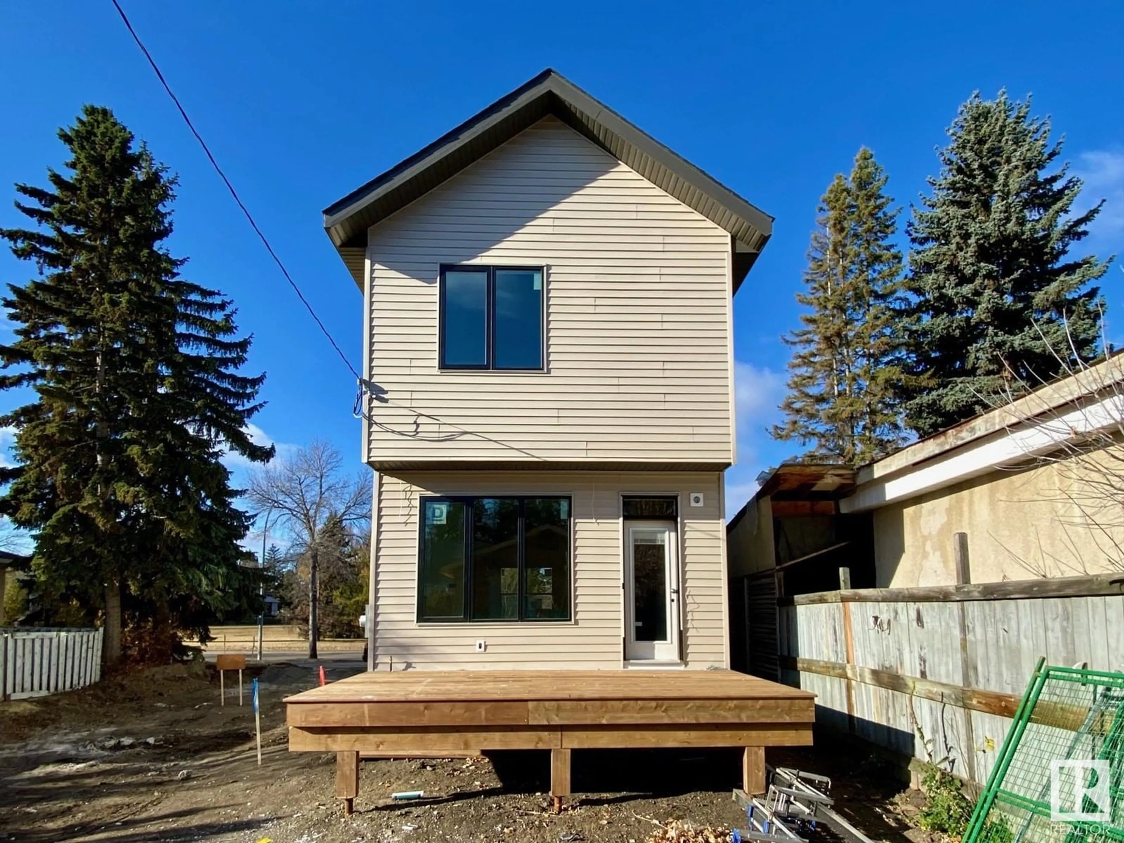 Frontside or backside of a home, the front or back of building for 9633 85 ST NW, Edmonton Alberta T6C3E3