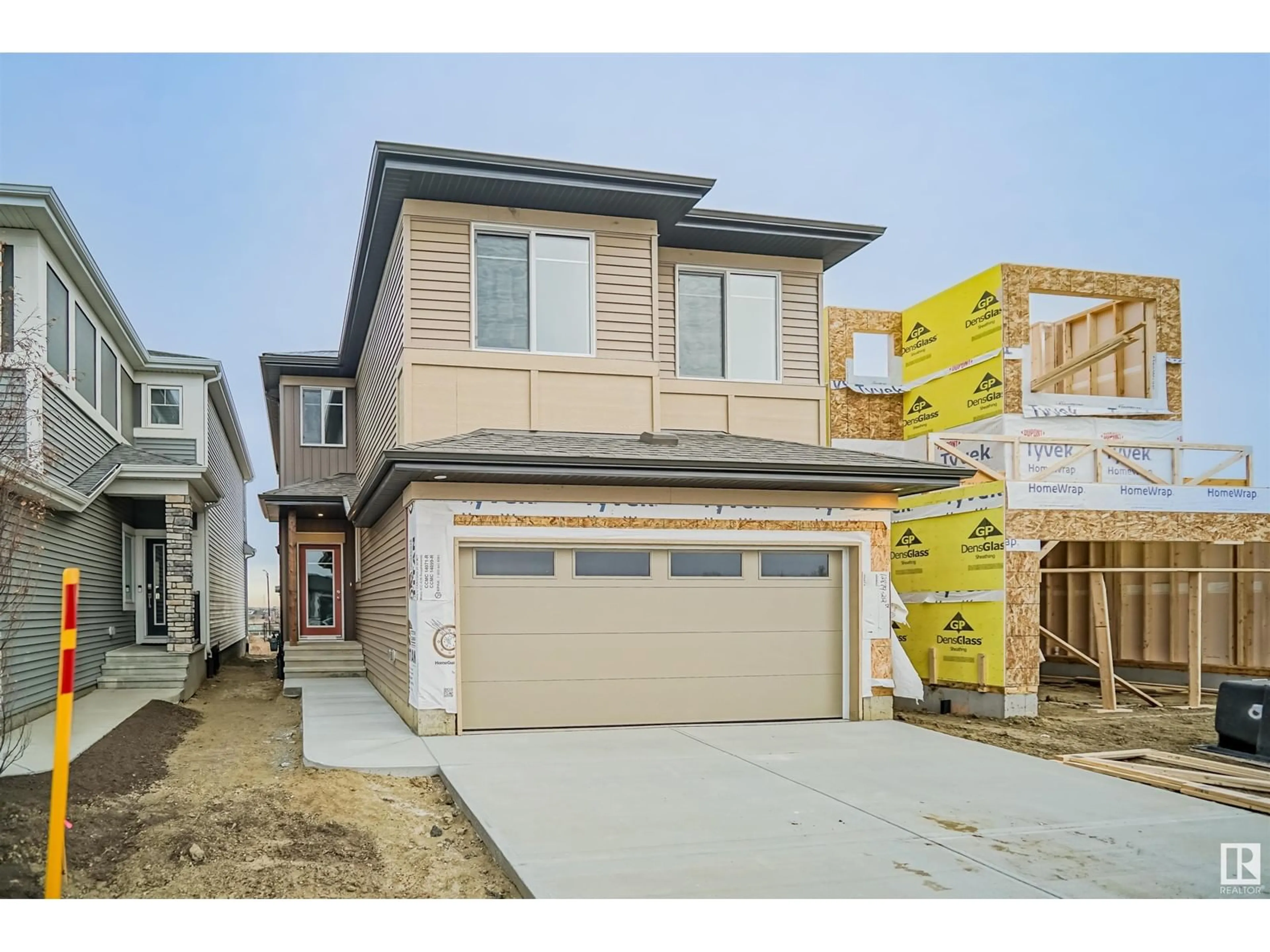 A pic from exterior of the house or condo, the street view for 5125 KINNEY WY SW, Edmonton Alberta T6W1A8