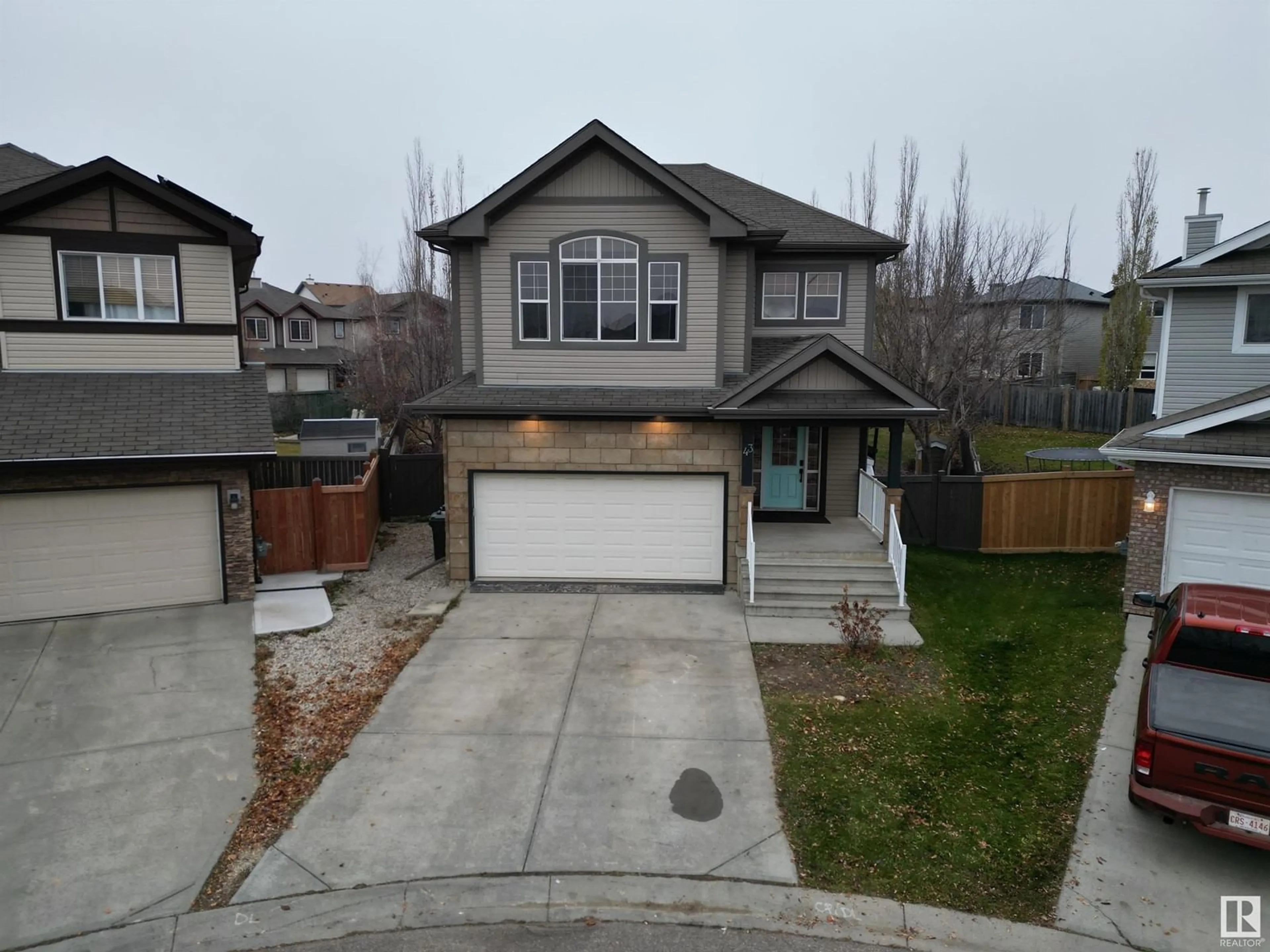 Frontside or backside of a home, the street view for 43 VEGA AV, Spruce Grove Alberta T7X4R8