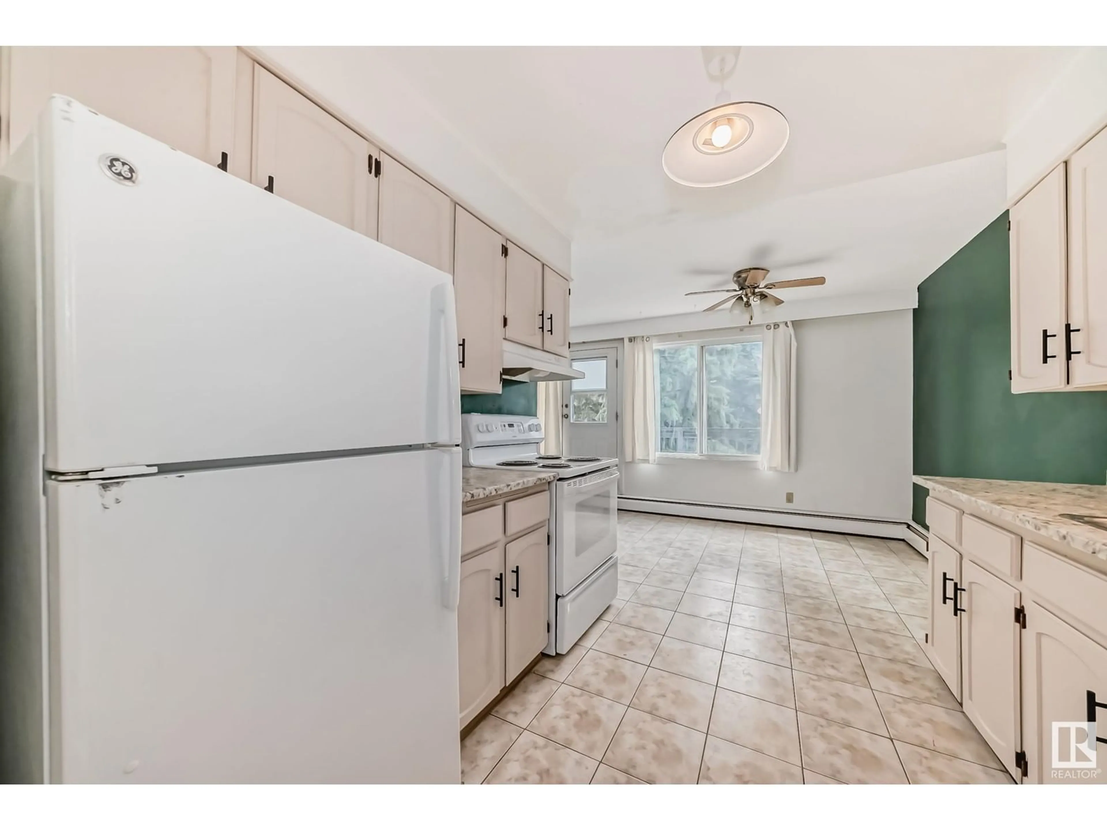 Standard kitchen, unknown floor, cottage for #206 7835 159 ST NW, Edmonton Alberta T5R2E1