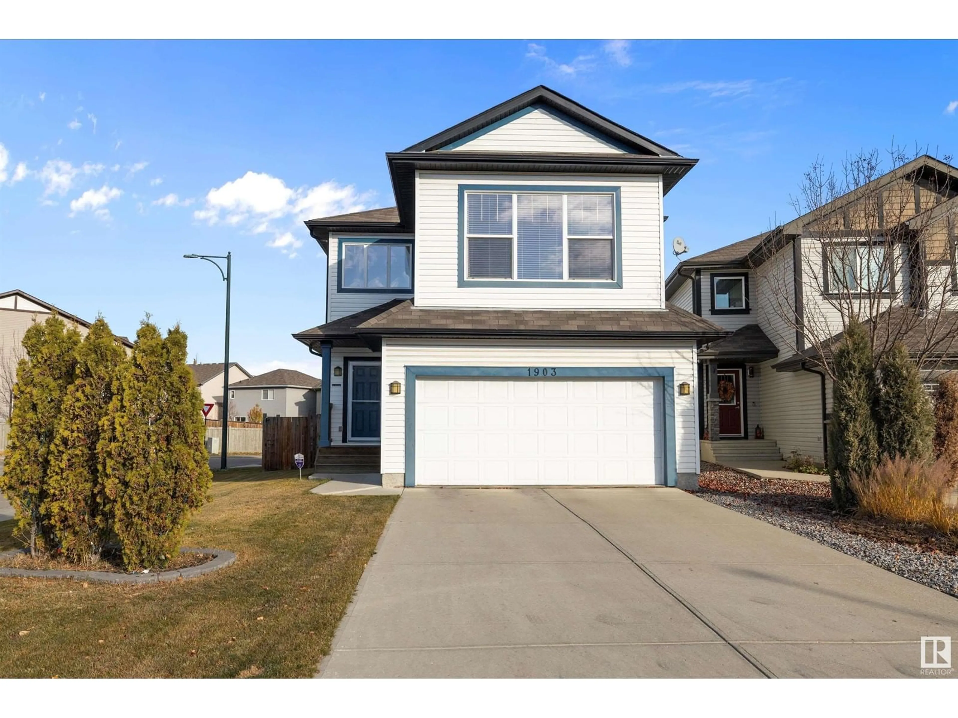 Frontside or backside of a home, the street view for 1903 118 ST SW, Edmonton Alberta T6W2E5