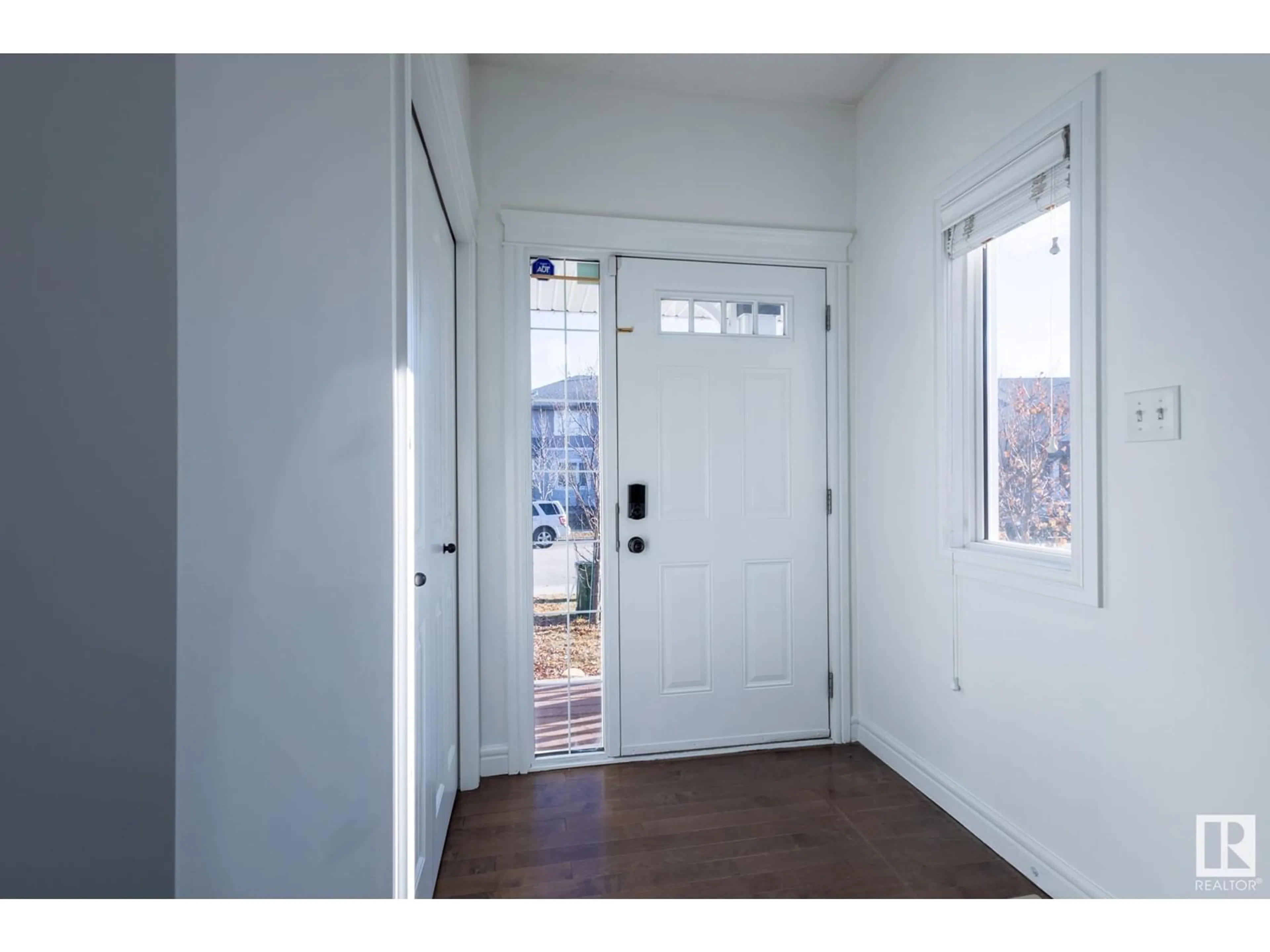 Indoor entryway, wood floors for 16808 40 ST NW, Edmonton Alberta T5Y0Y2