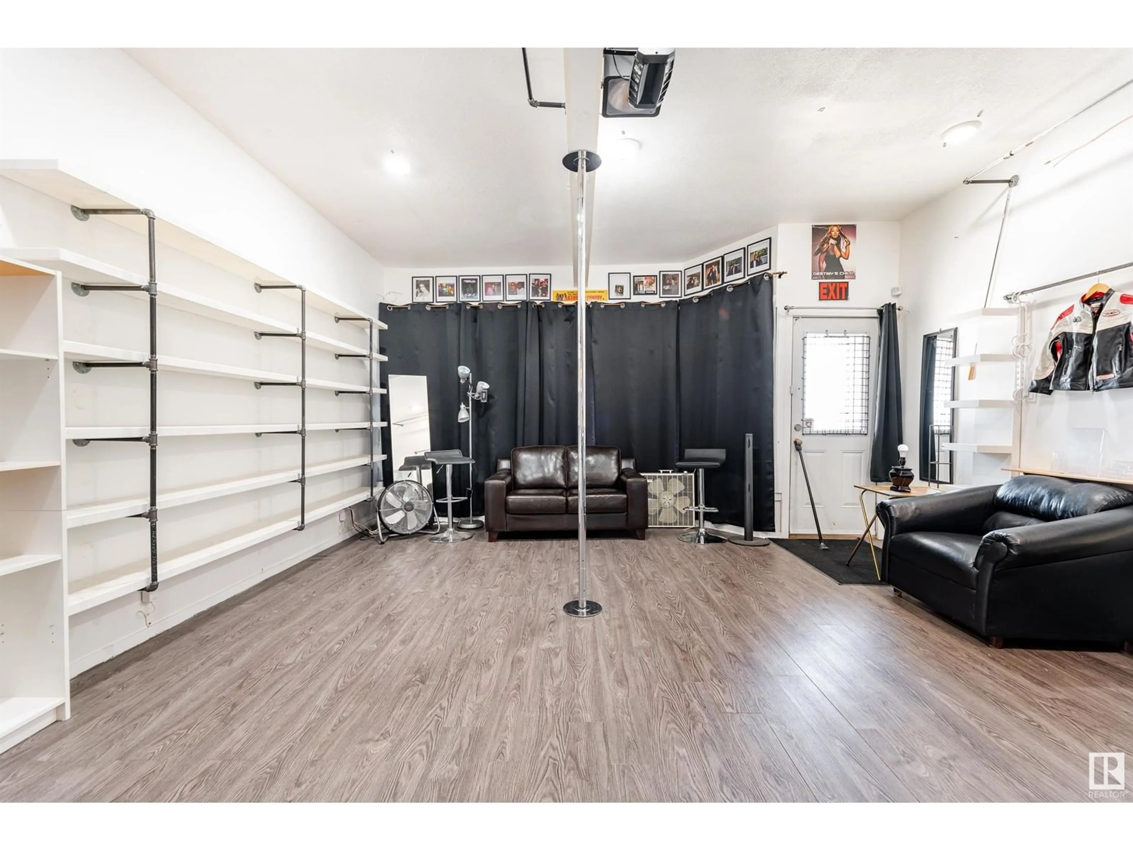 Other indoor space, wood floors for 12742 FORT RD NW, Edmonton Alberta T5A1A6