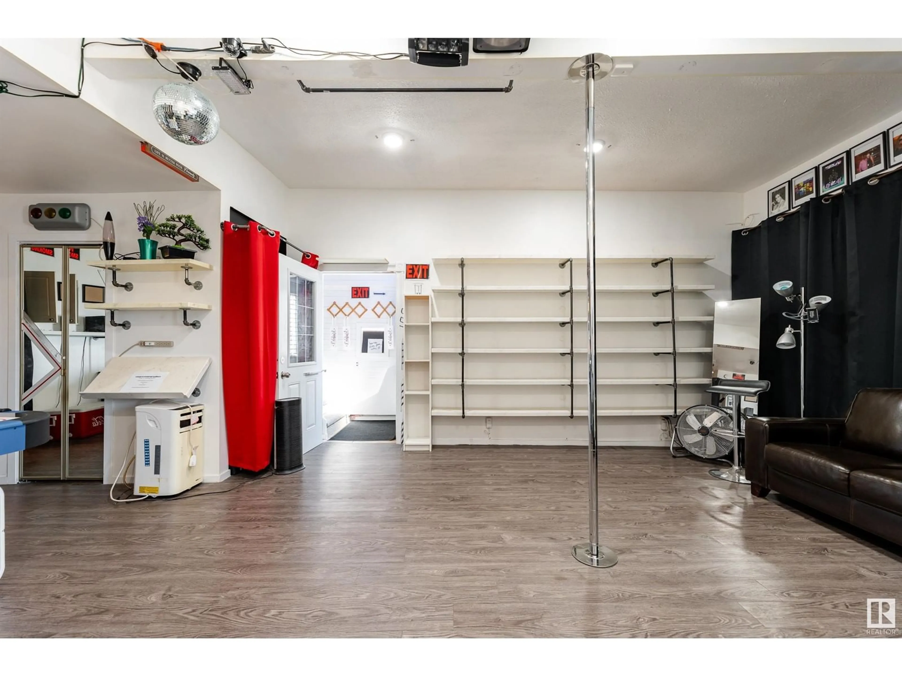 Other indoor space, cement floor for 12742 FORT RD NW, Edmonton Alberta T5A1A6