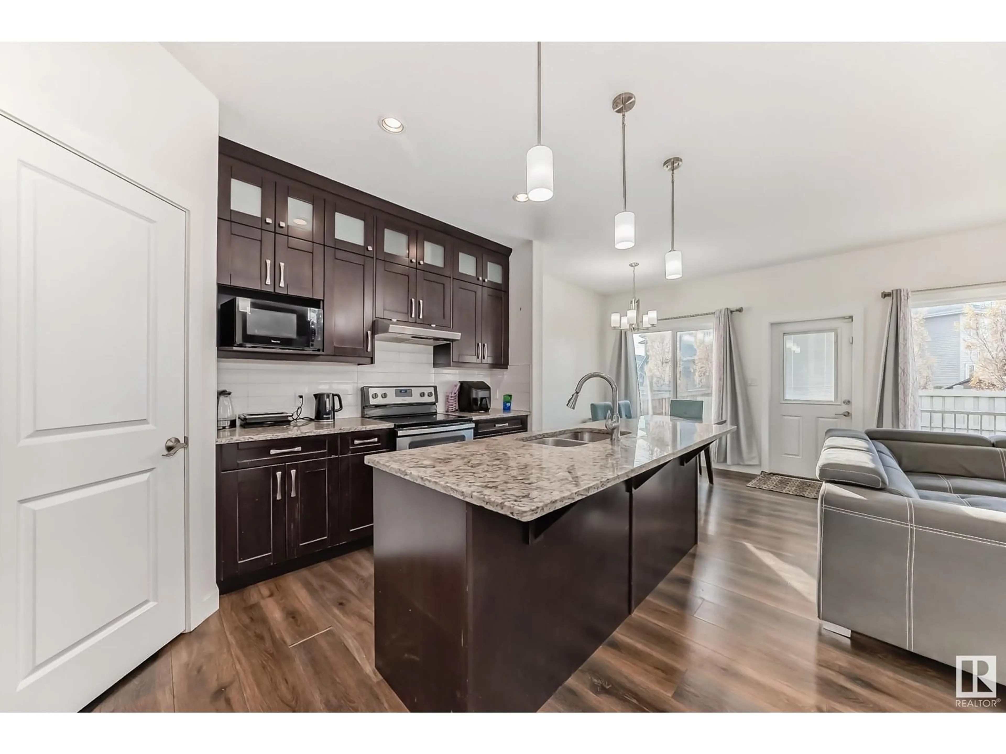 Open concept kitchen for 8570 CUSHING PL SW, Edmonton Alberta T6W3R4