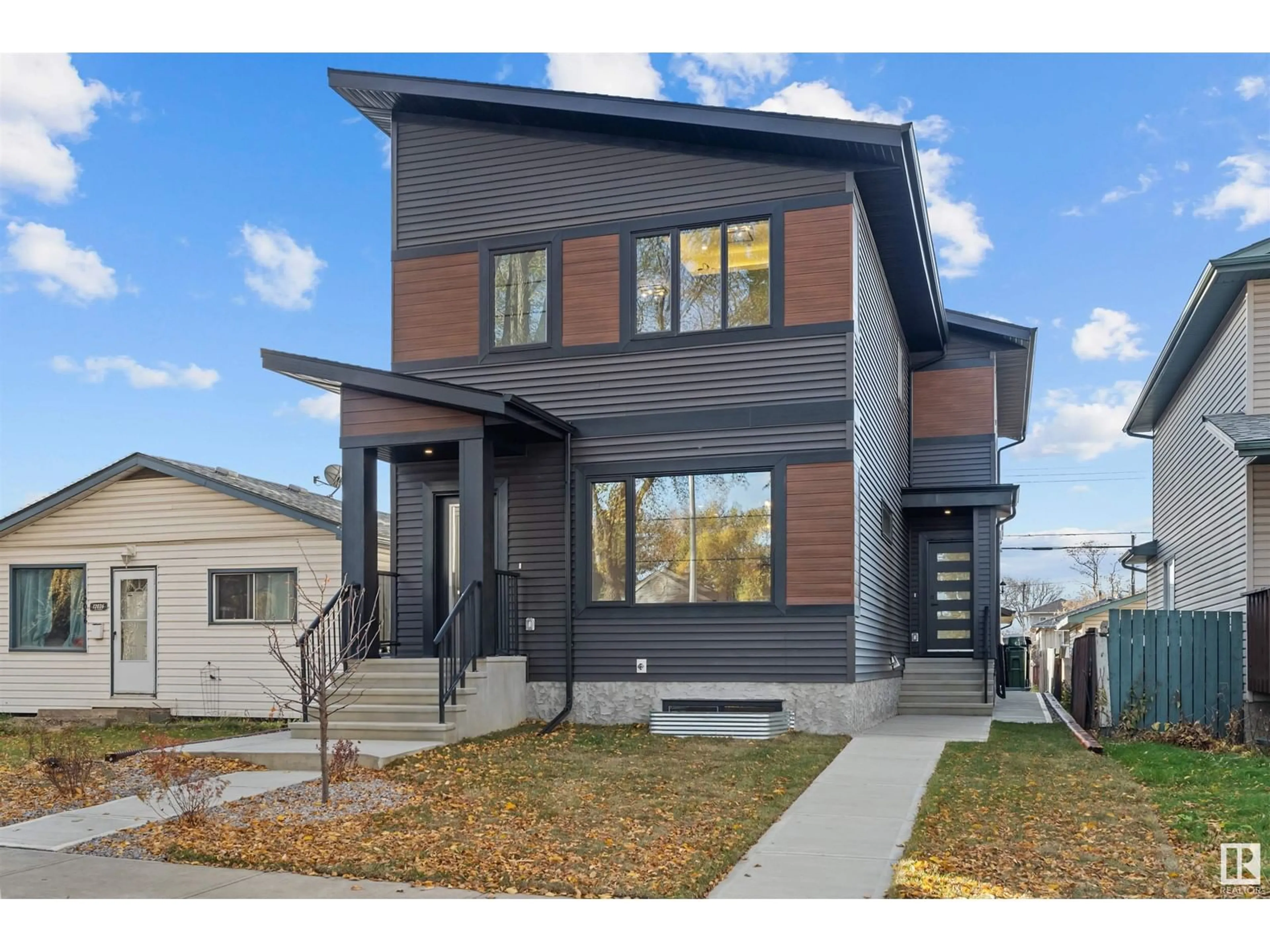 Frontside or backside of a home for 12016 63 ST NW, Edmonton Alberta T5W4G4