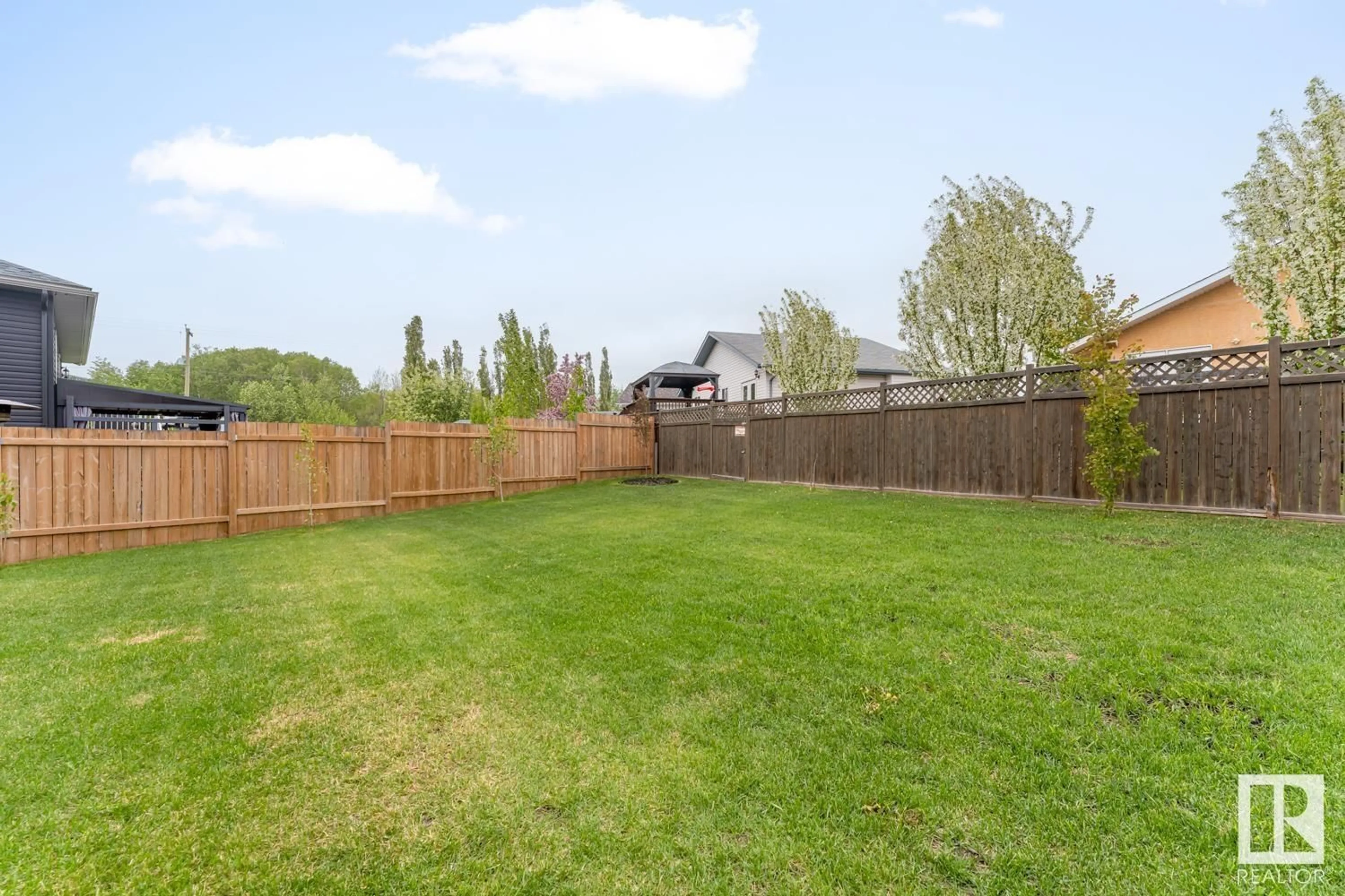 Patio, unknown for 520 LAKEWOOD CL, Cold Lake Alberta T9M0E9