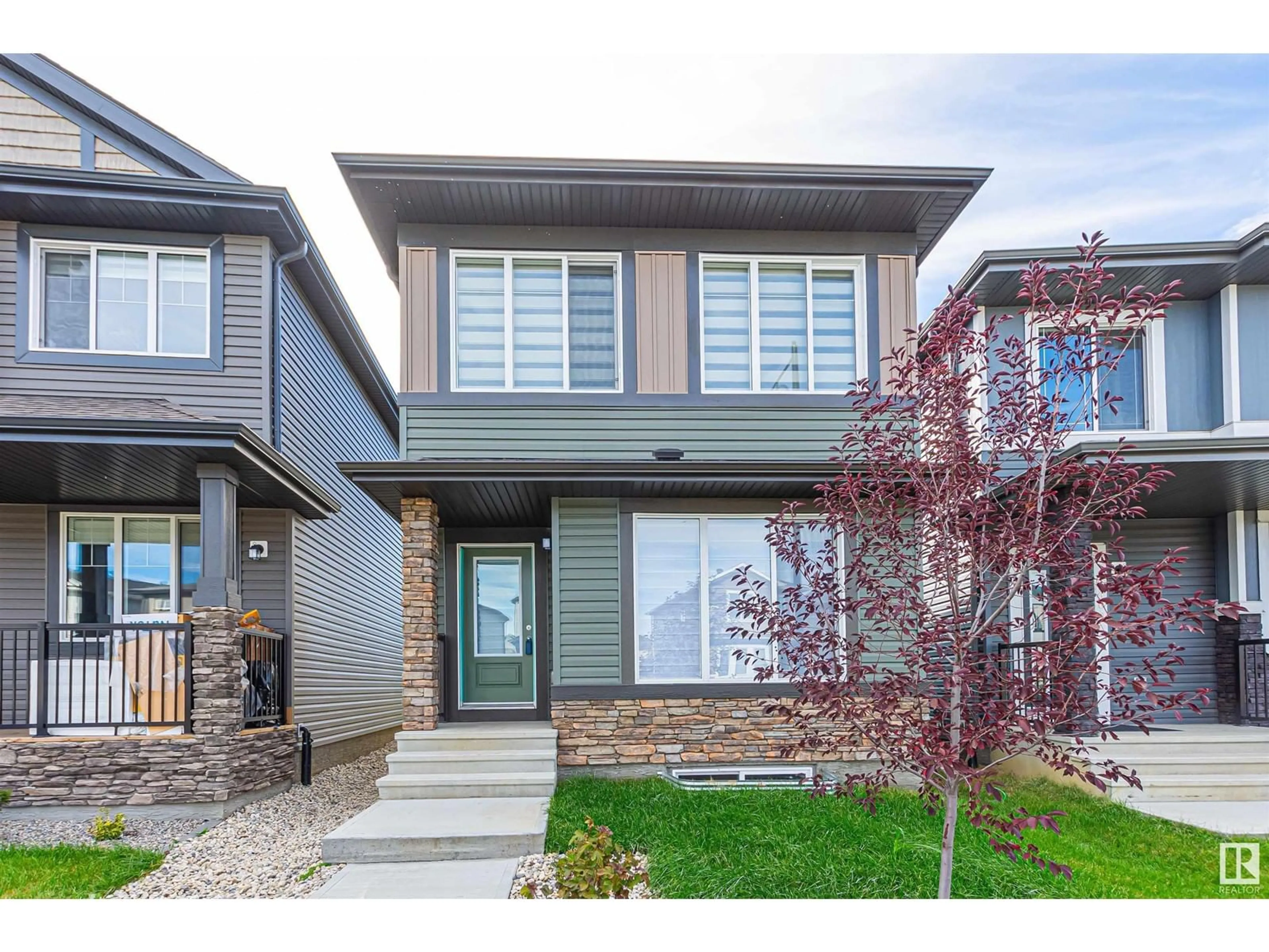 Frontside or backside of a home, the street view for 9467 COLAK LN SW, Edmonton Alberta T6W5B6