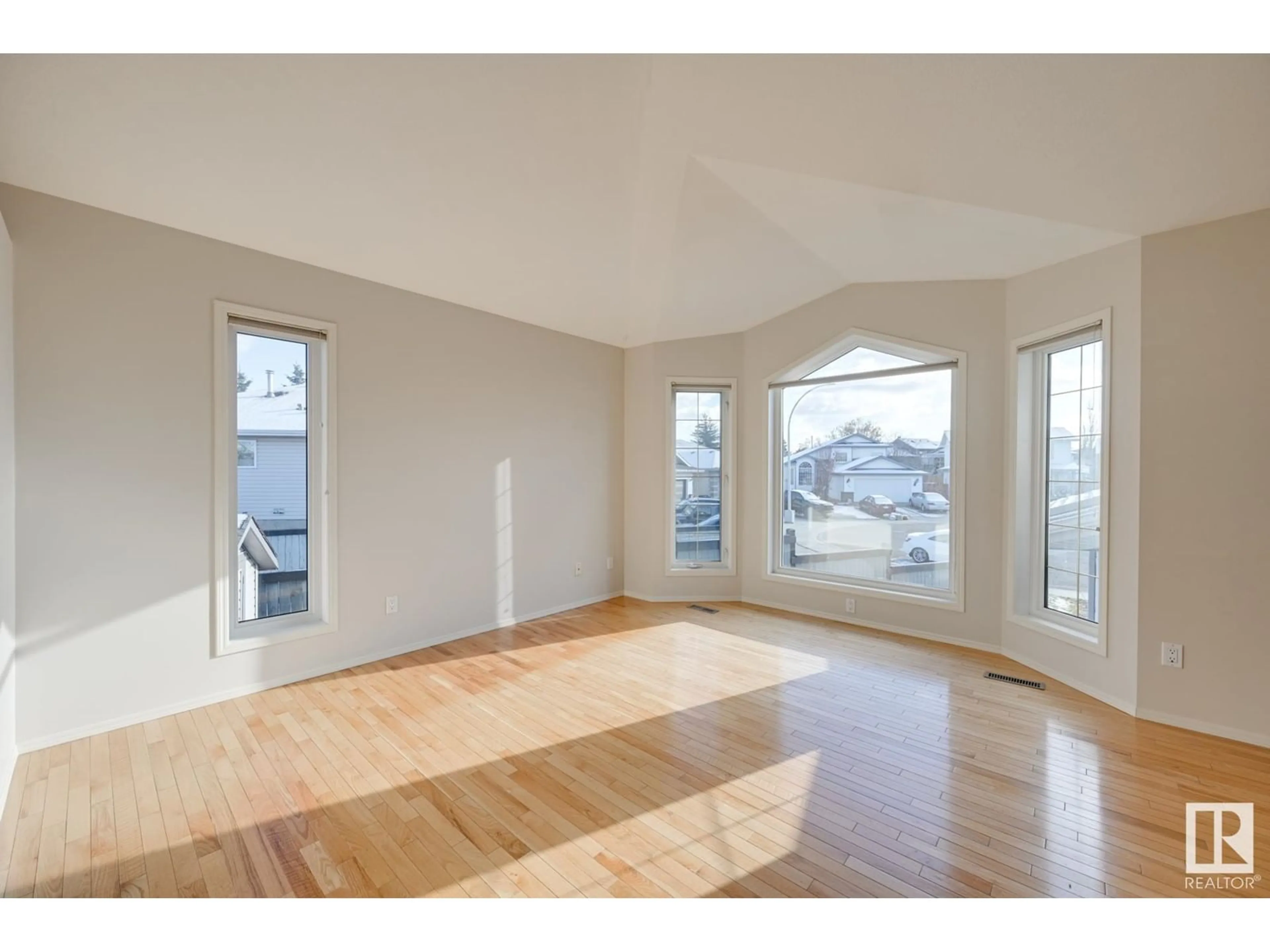 A pic of a room, wood floors for 1134 KANE WD NW, Edmonton Alberta T6L6T6