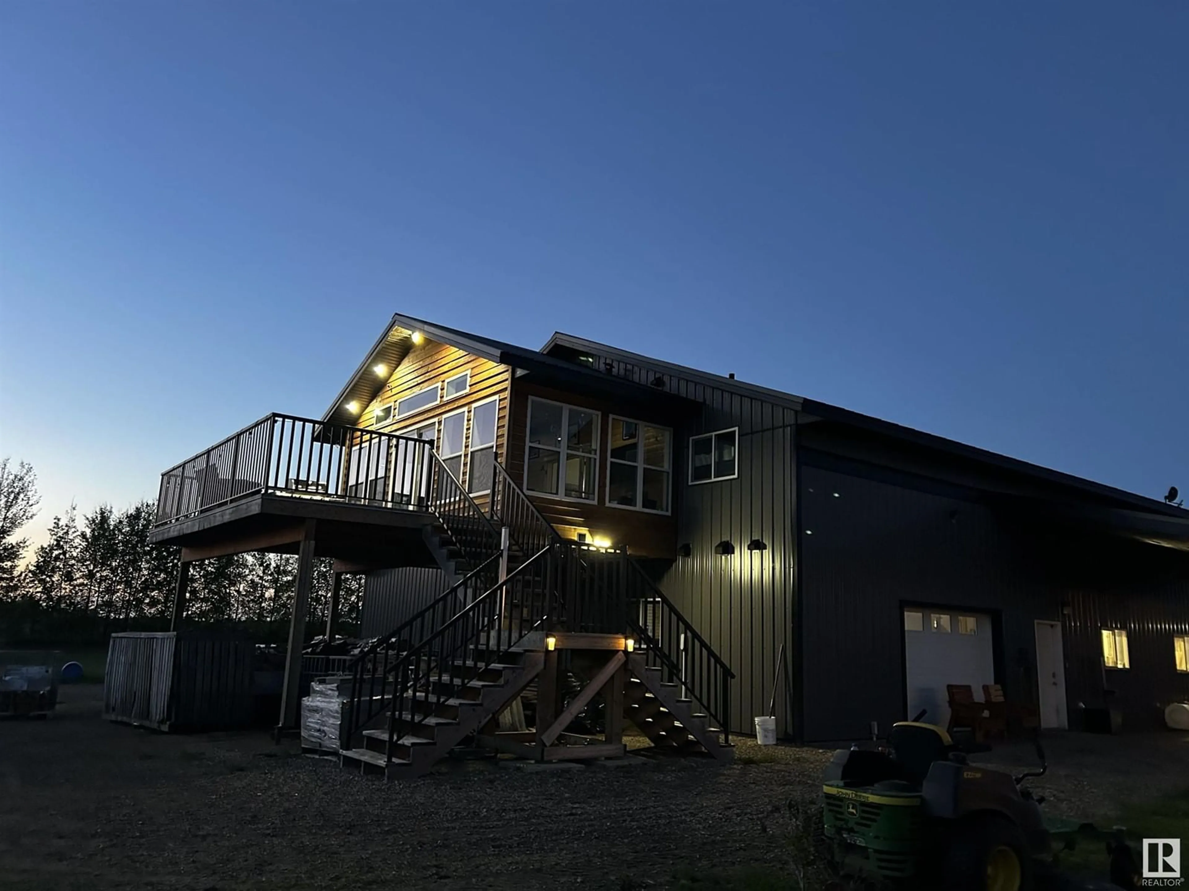 Frontside or backside of a home, the front or back of building for 664082 RGE RD 181, Rural Athabasca County Alberta T0A1V0