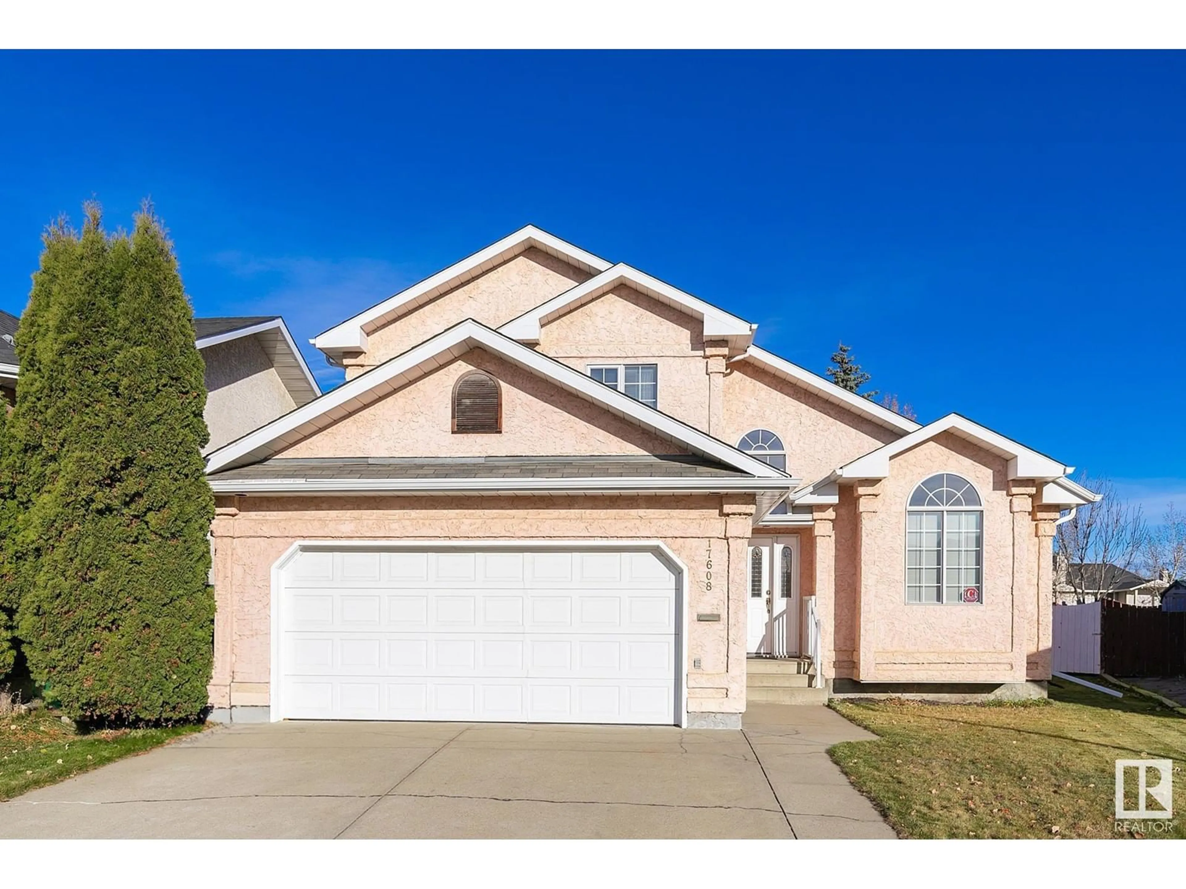 Frontside or backside of a home, the street view for 17608 91 AV NW, Edmonton Alberta T5T5V7