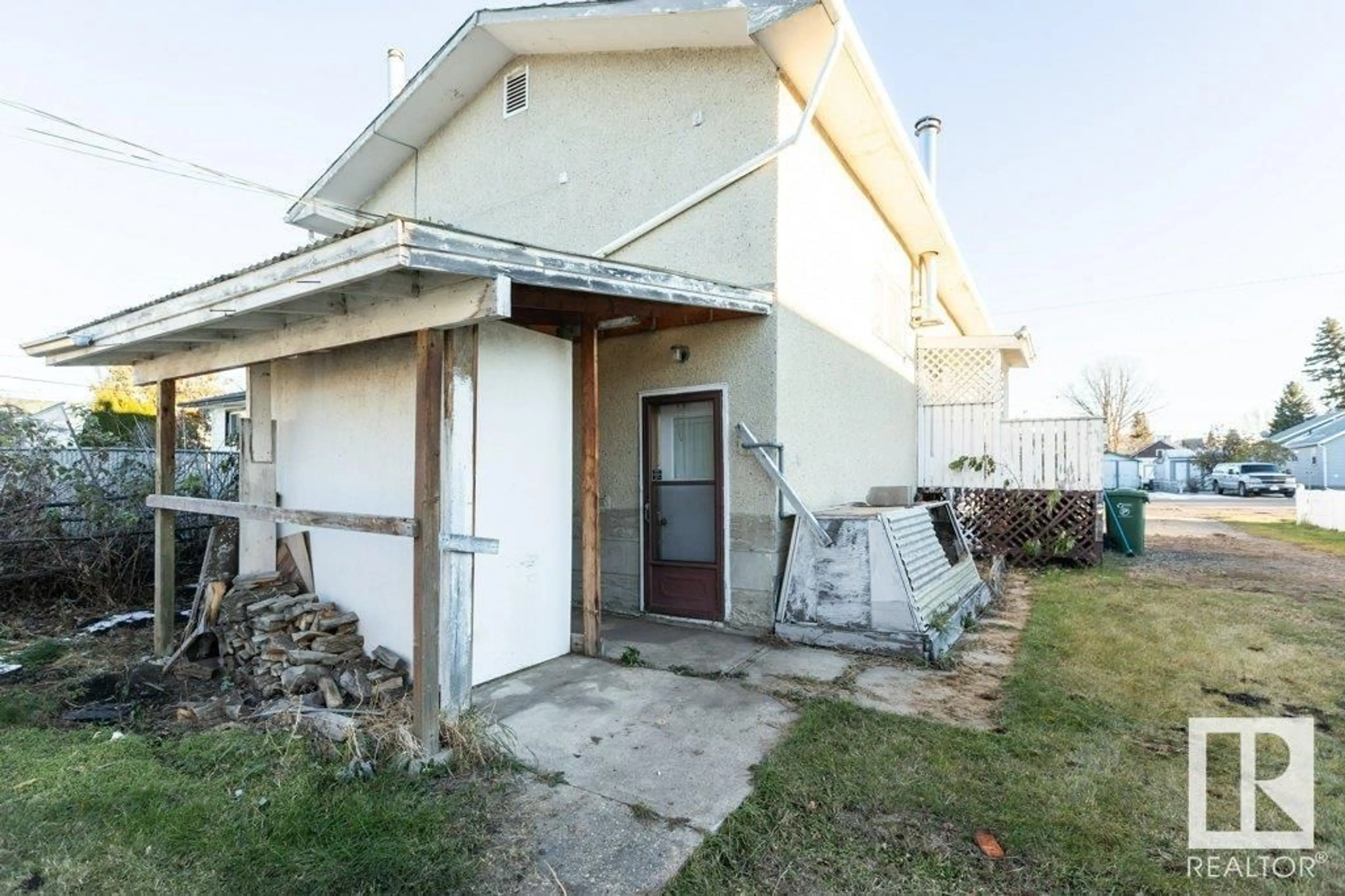 A pic from exterior of the house or condo, the front or back of building for 10236 106 ST, Westlock Alberta T7P1W7