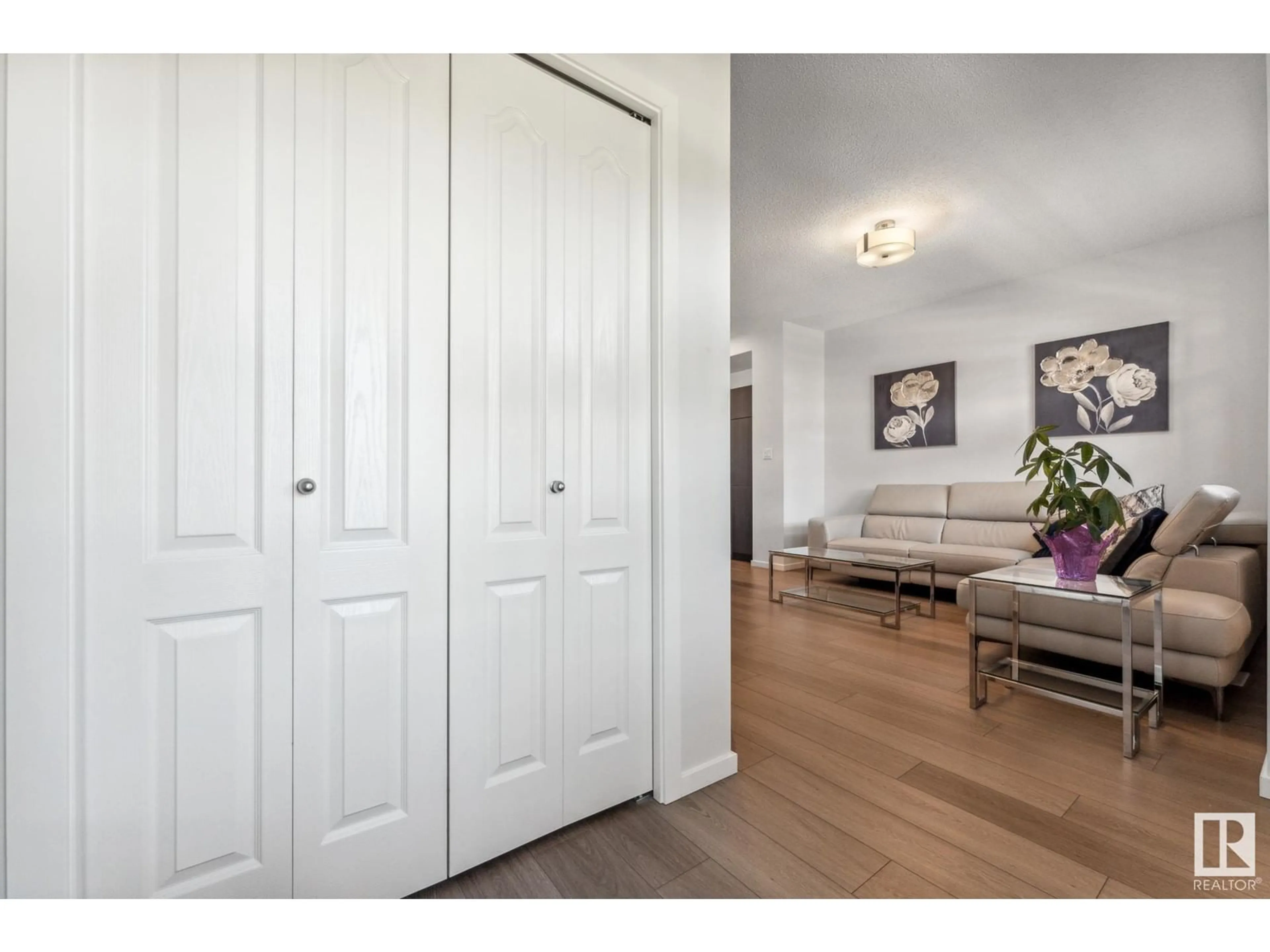 Indoor entryway, wood floors for 5315 ADMIRAL GIROUARD ST NW, Edmonton Alberta T5E6X5