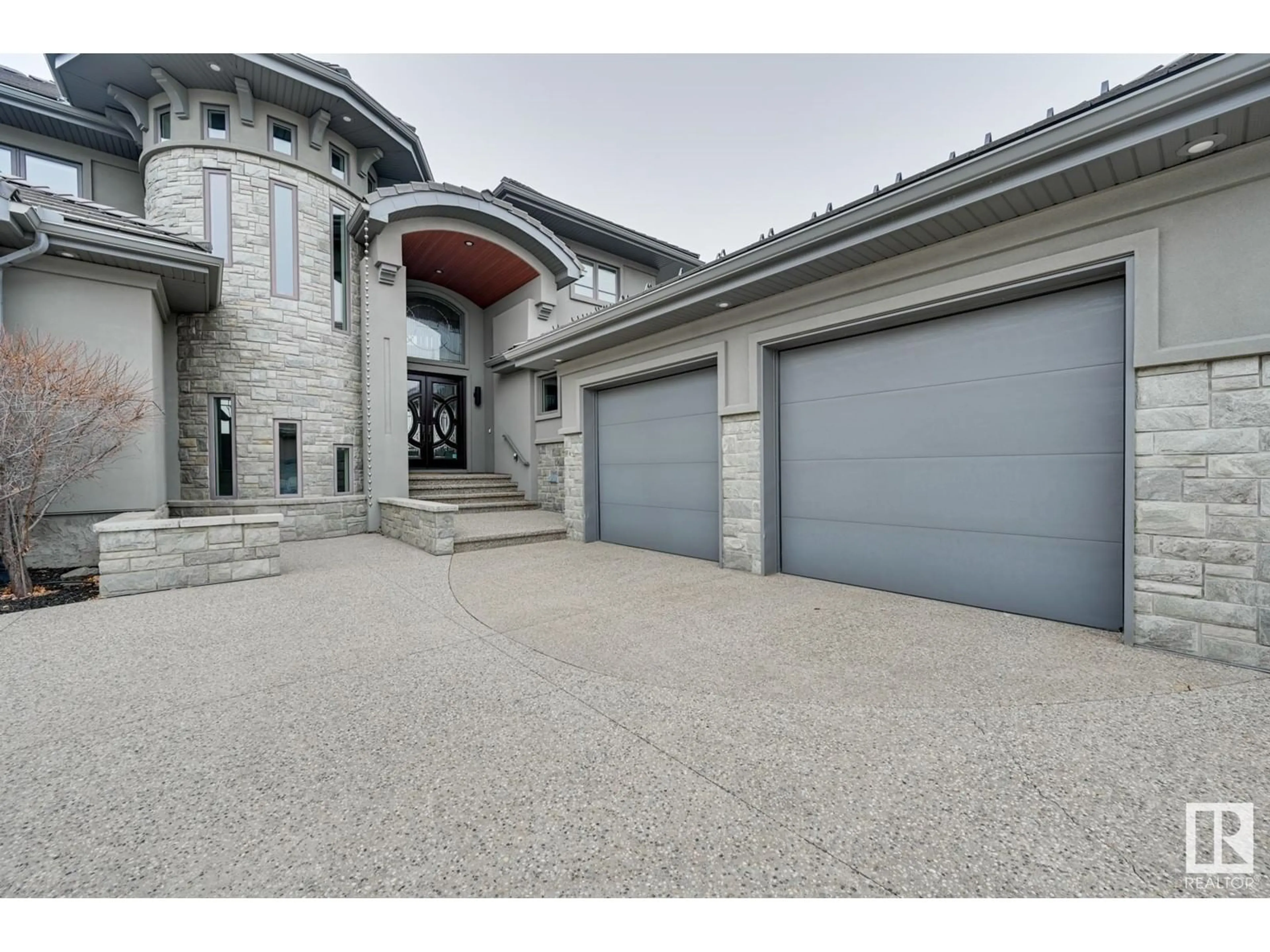 Indoor garage, cement floor for 3126 WATSON GREEN GR SW, Edmonton Alberta T6W0P3