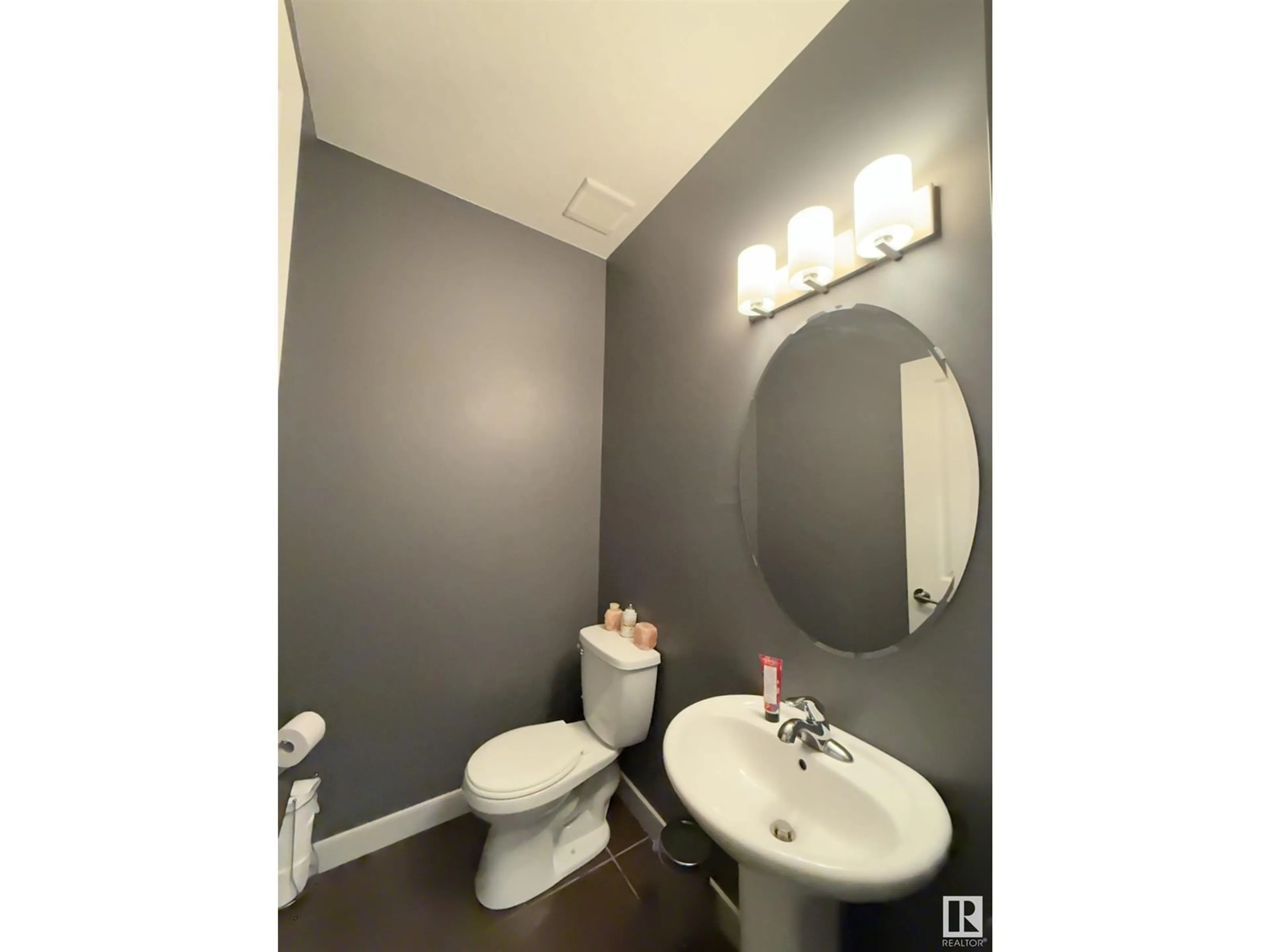 Bathroom, not visible floor for #16 450 MCCONACHIE WY NW, Edmonton Alberta T5Y0S8