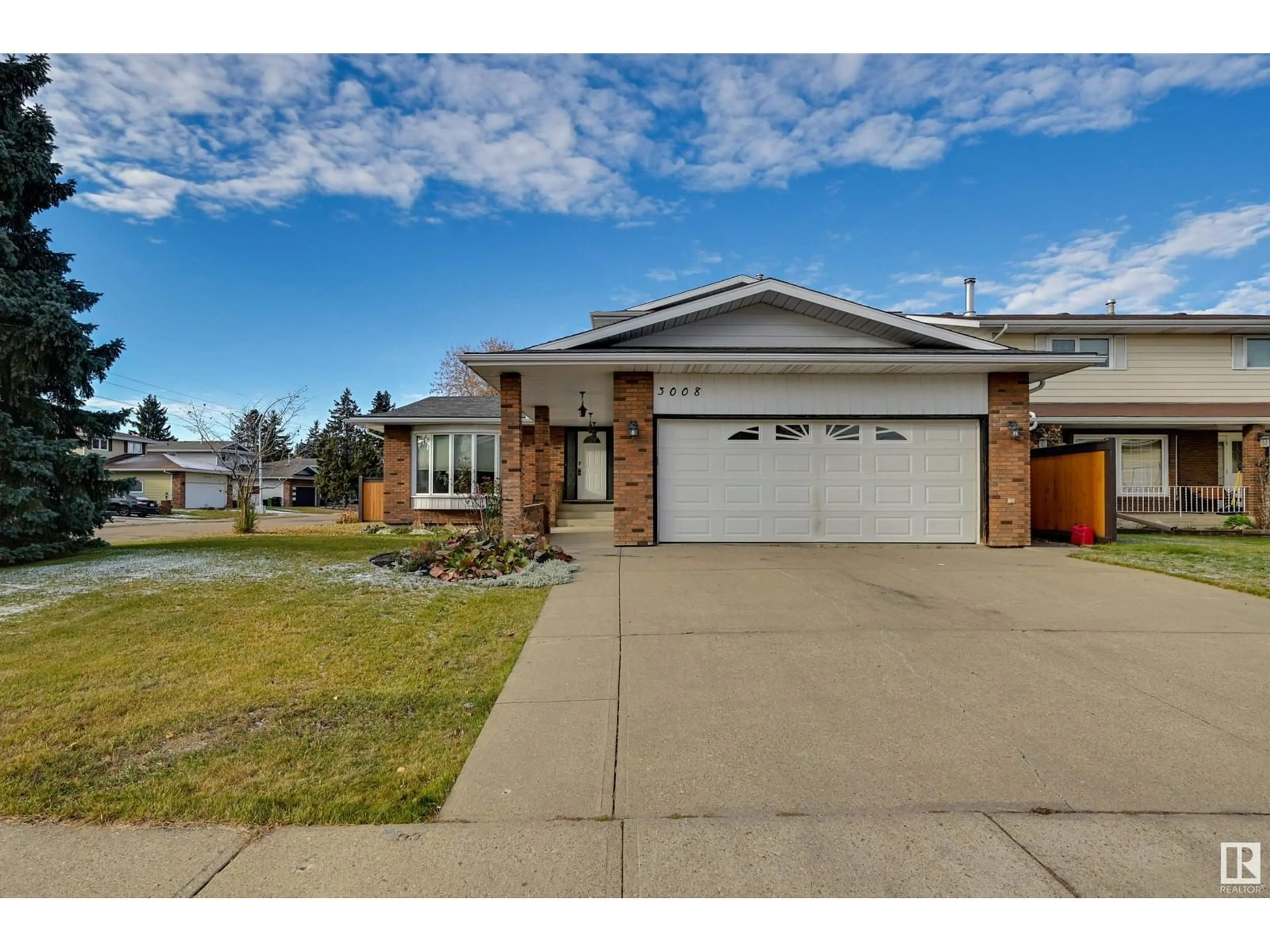 Frontside or backside of a home, the street view for 3008 105 ST NW, Edmonton Alberta T6J5A1