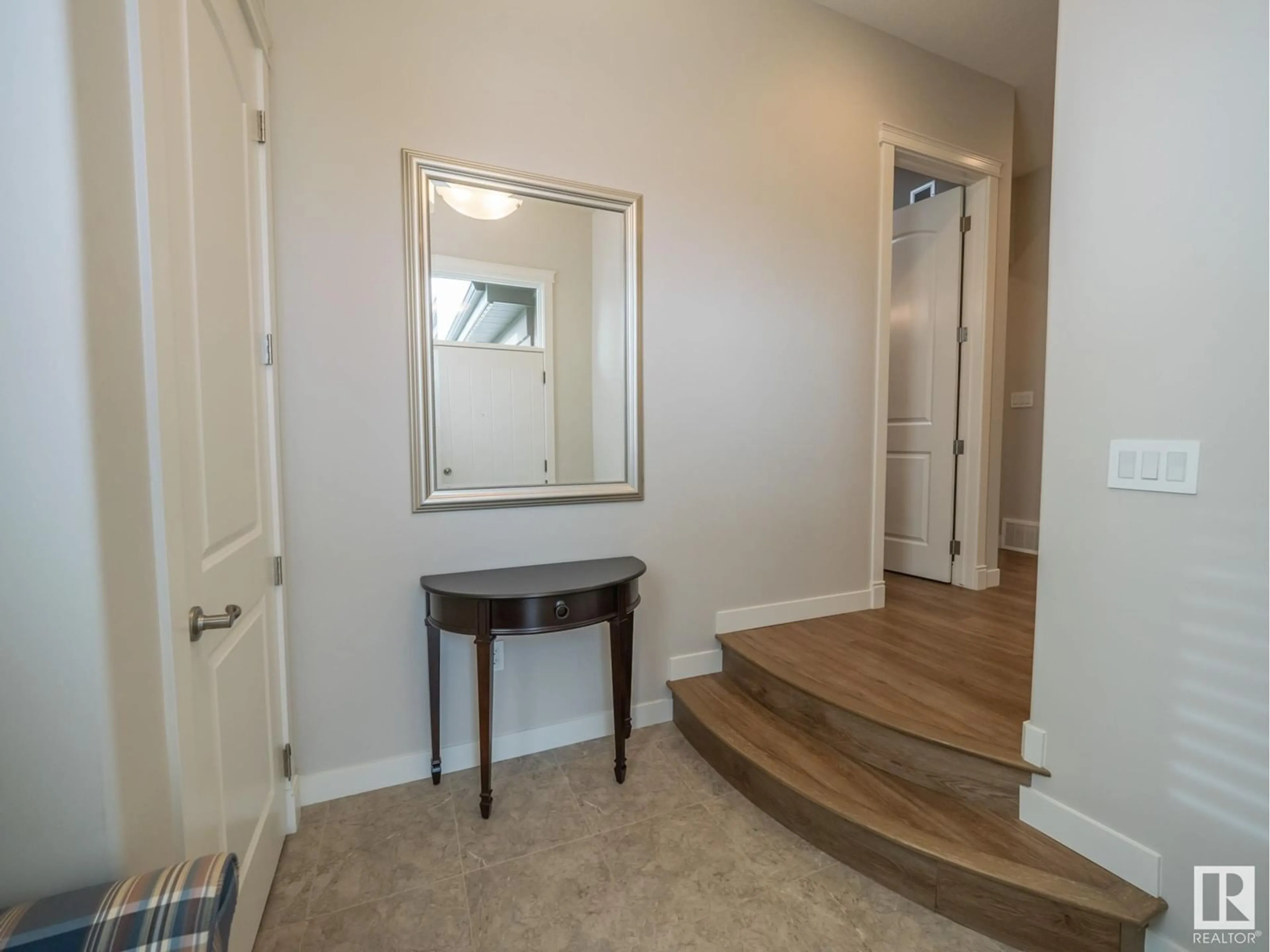 Indoor entryway, wood floors for 804 HOWATT PL SW, Edmonton Alberta T6W2T7