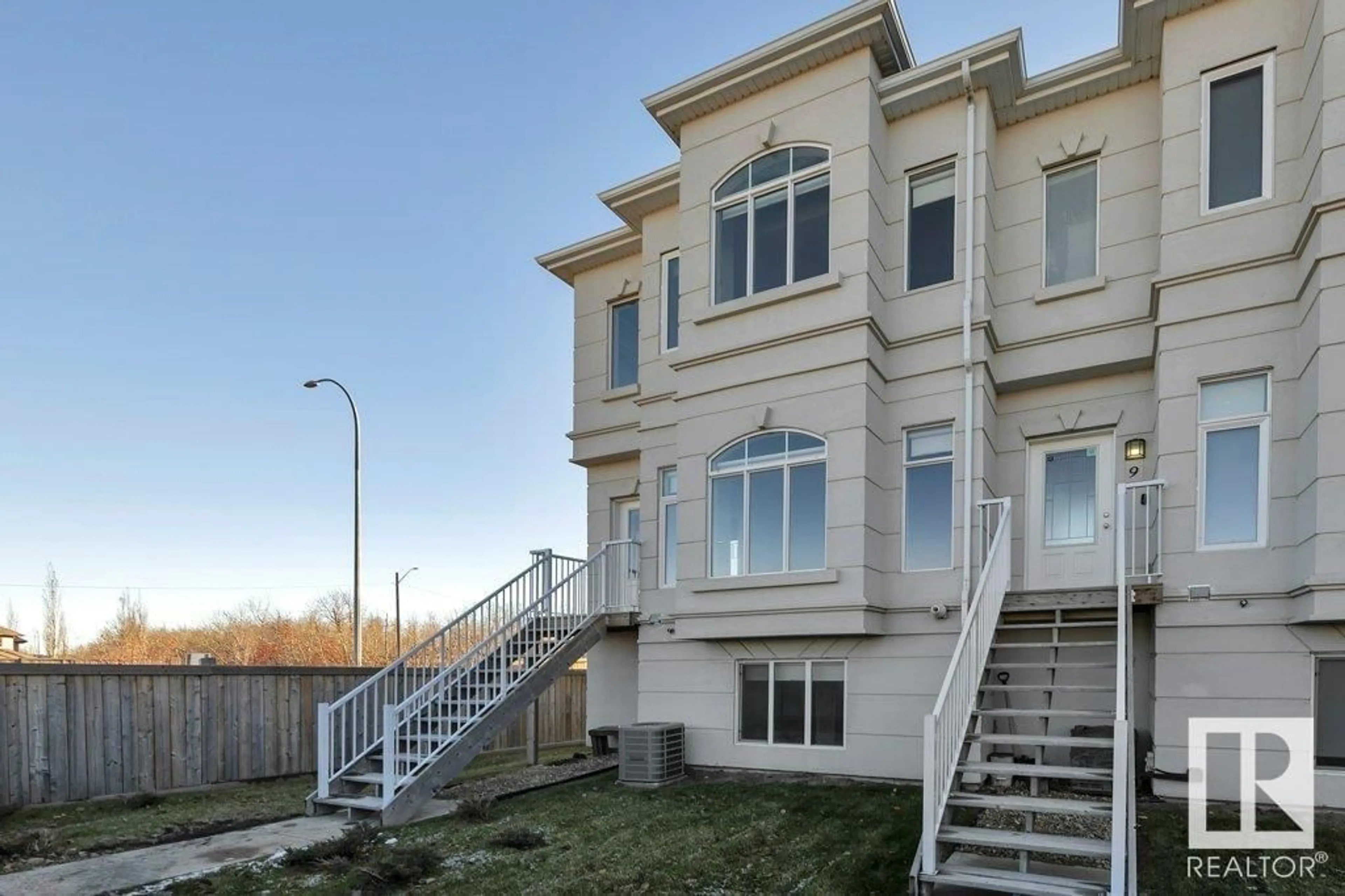 A pic from exterior of the house or condo, the front or back of building for #10 723 172 ST SW, Edmonton Alberta T6W2N6