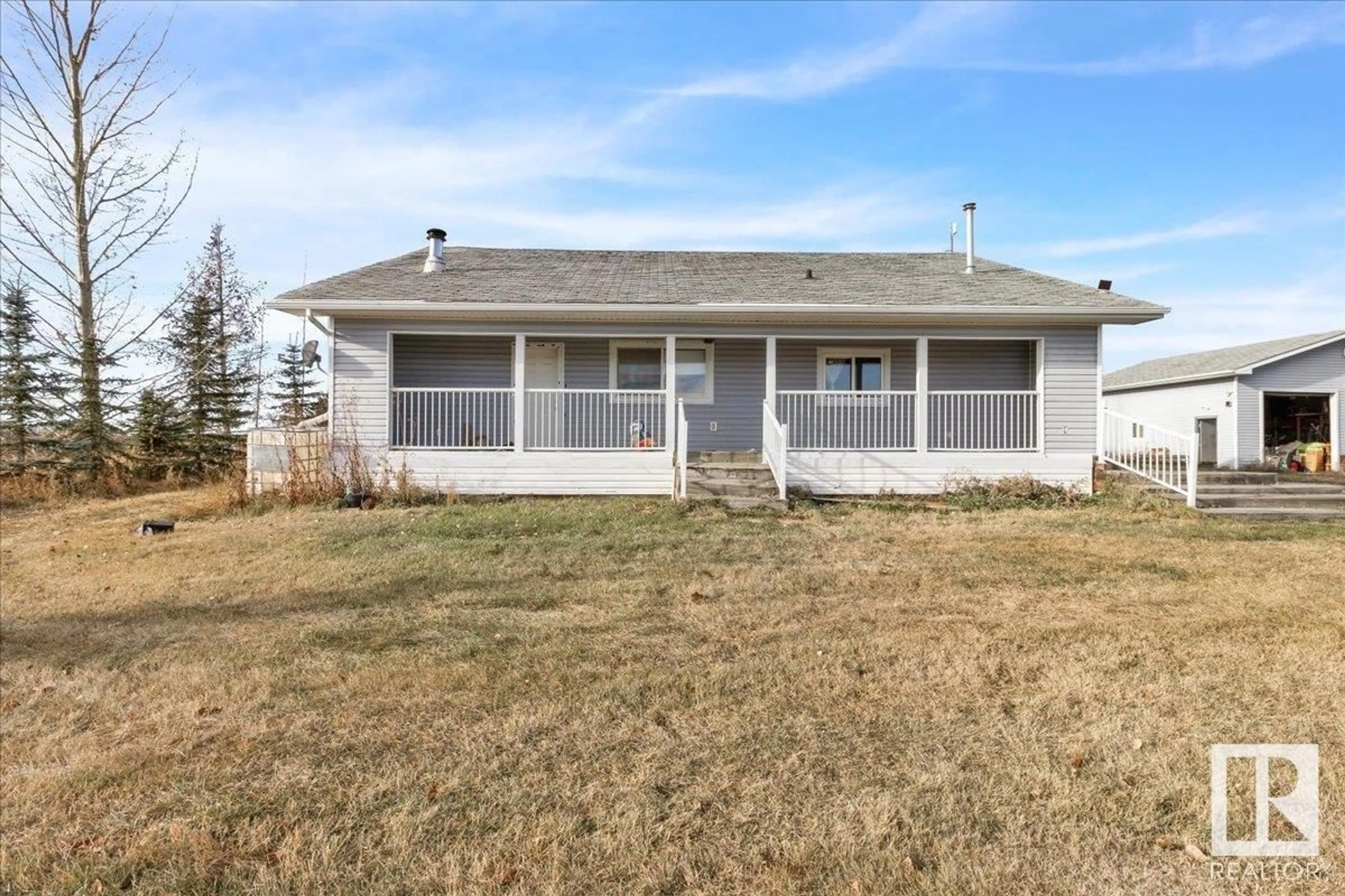 Frontside or backside of a home, cottage for 57510 RGE RD 222, Rural Sturgeon County Alberta T0A2W0