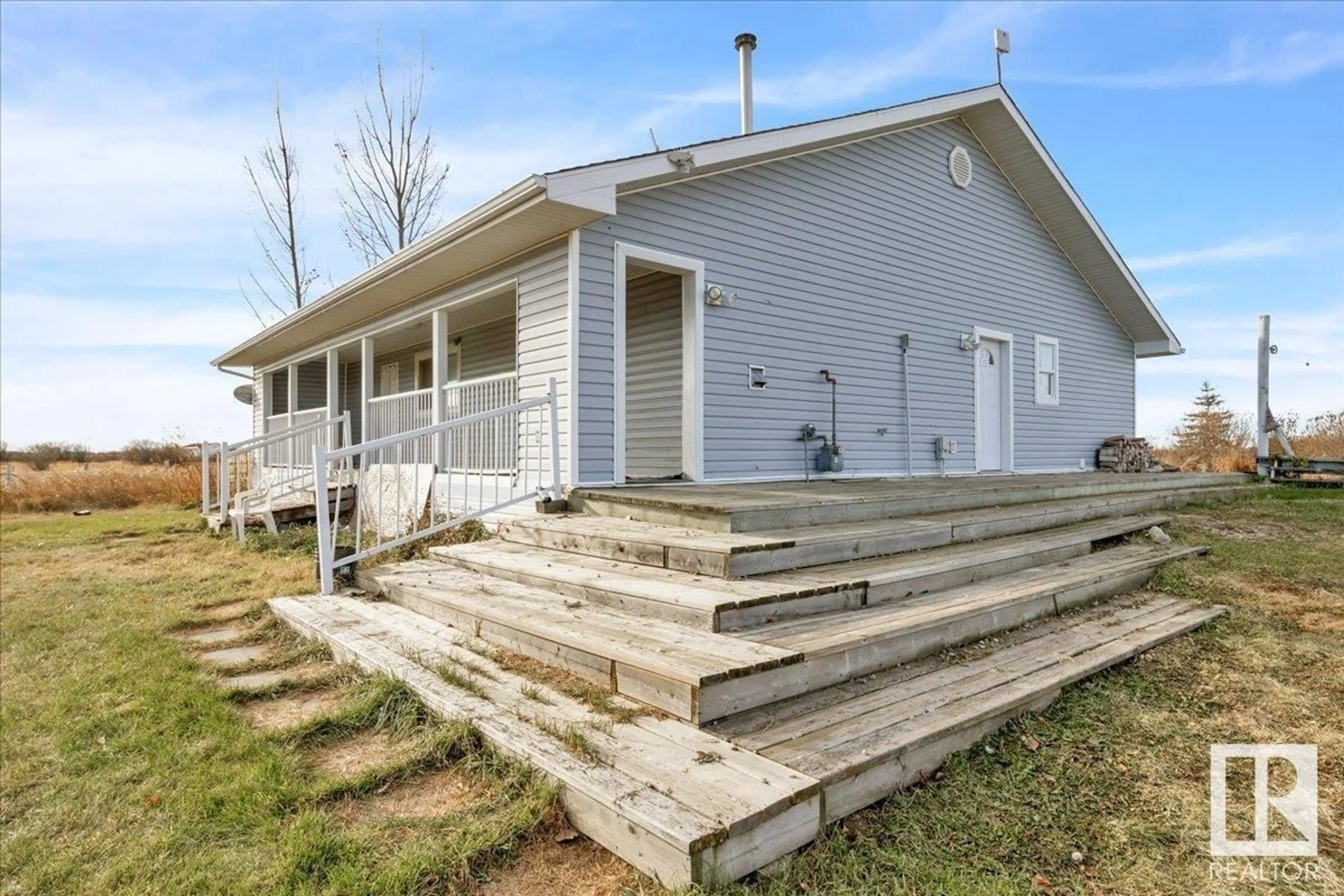 Frontside or backside of a home, cottage for 57510 RGE RD 222, Rural Sturgeon County Alberta T0A2W0