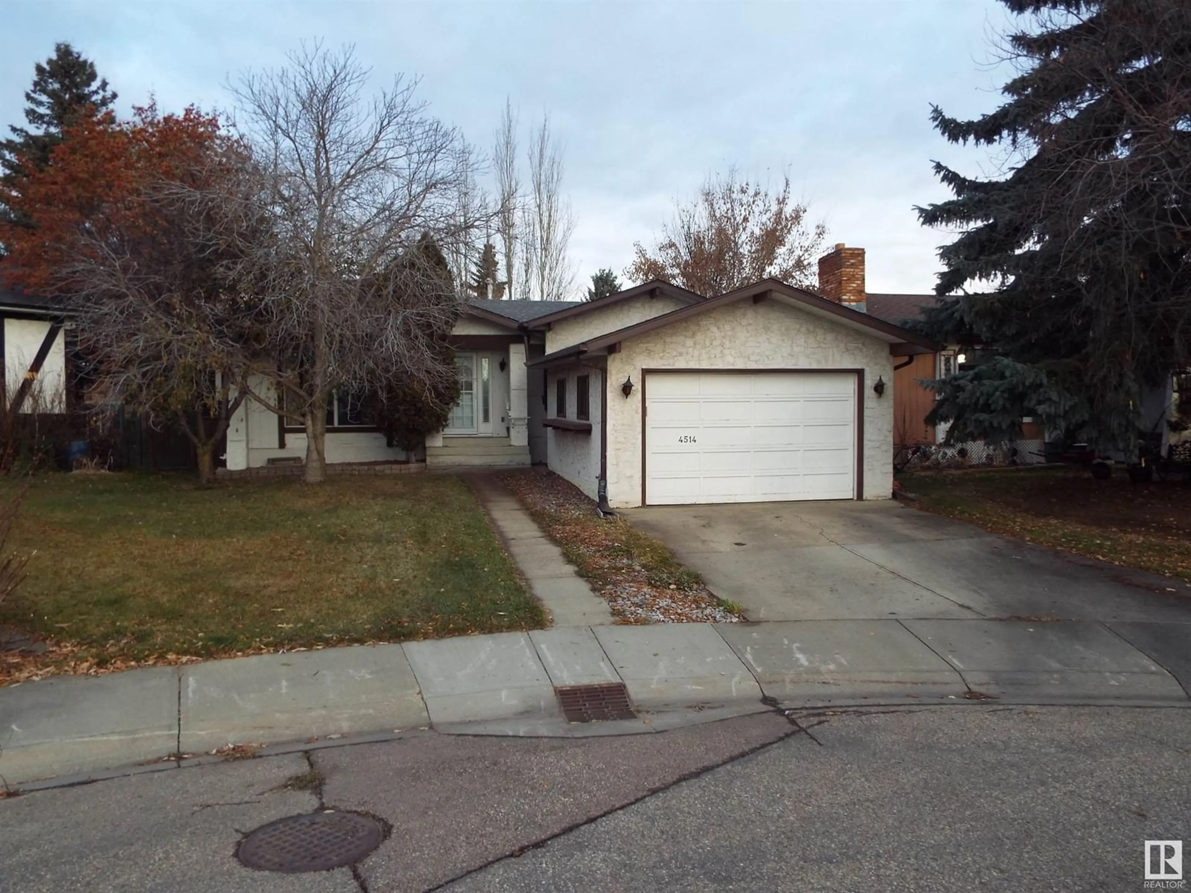 Frontside or backside of a home, the street view for 4514 41 AV, Leduc Alberta T9E4Y6