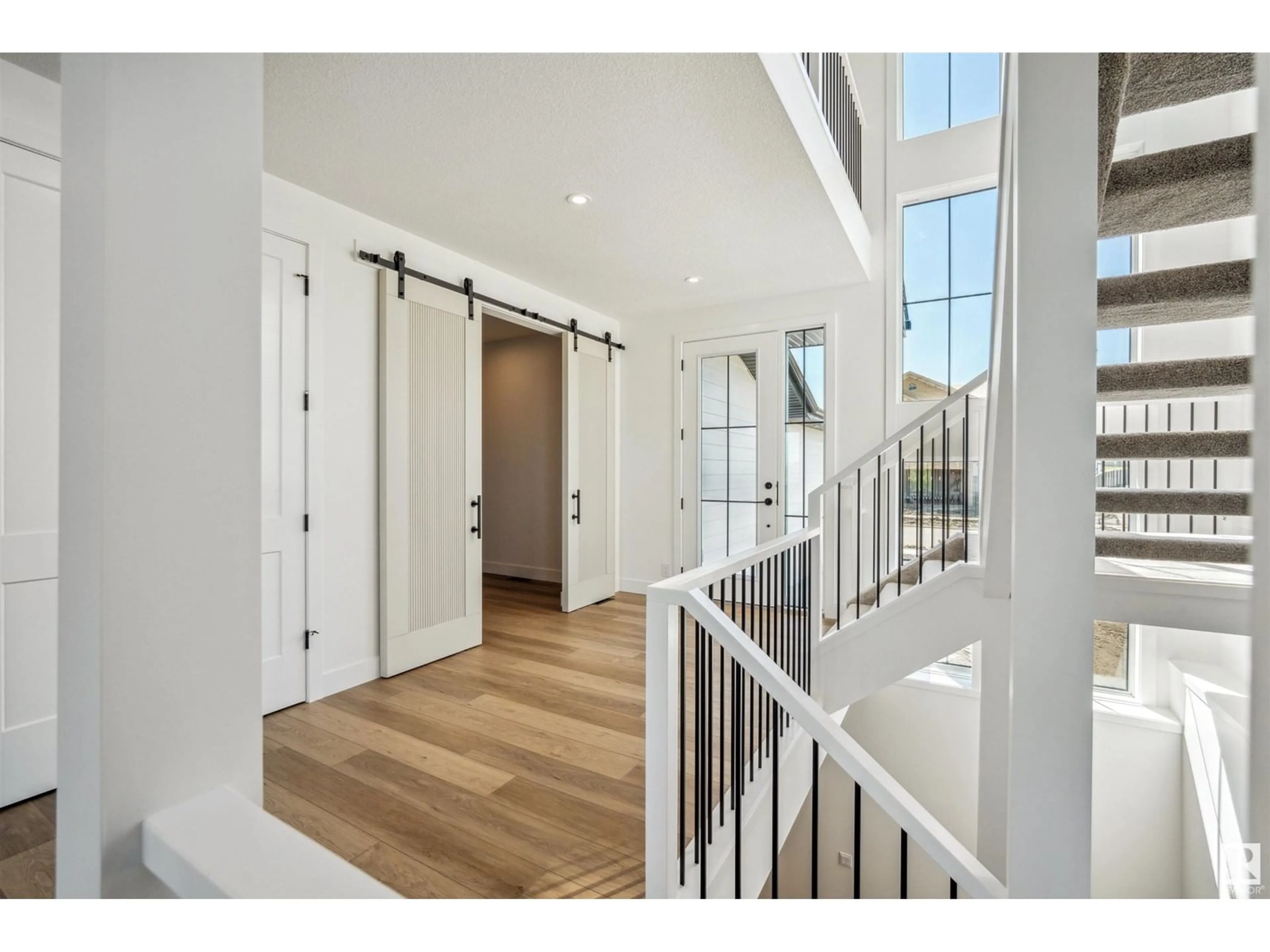 Indoor entryway, wood floors for 6 COPPICE HILL WY, Ardrossan Alberta T8E0A9