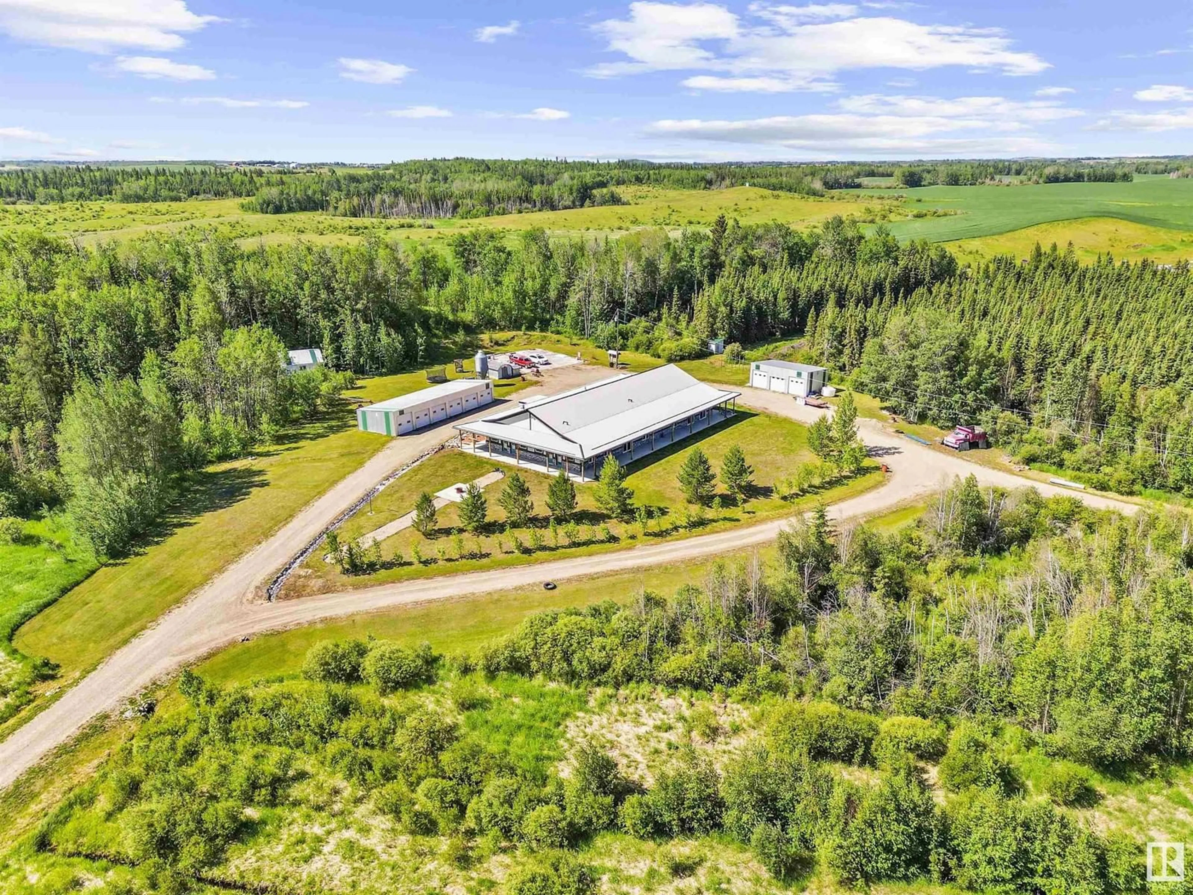 Shed for 51316 HGHWAY 759, Rural Parkland County Alberta T0E2H0