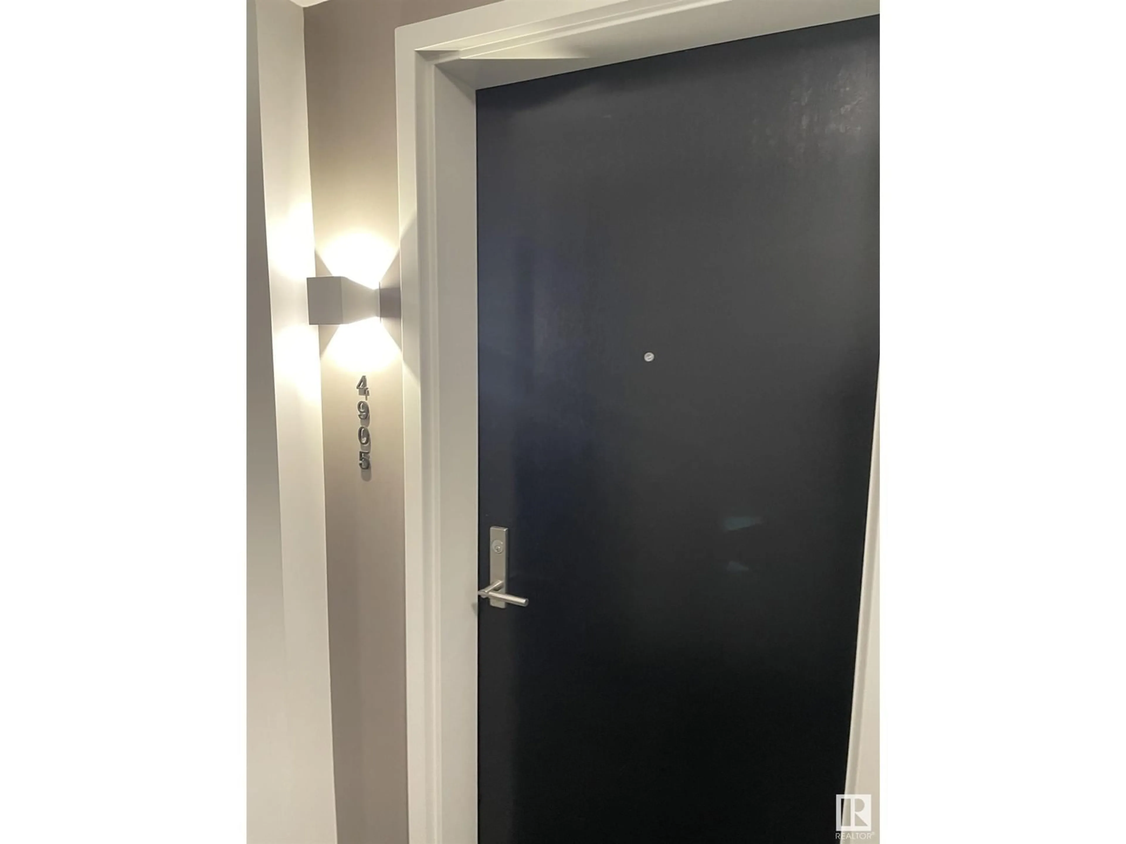 Indoor entryway, not visible floor for #4905 10310 102 SSTREET NW, Edmonton Alberta T5J0K5